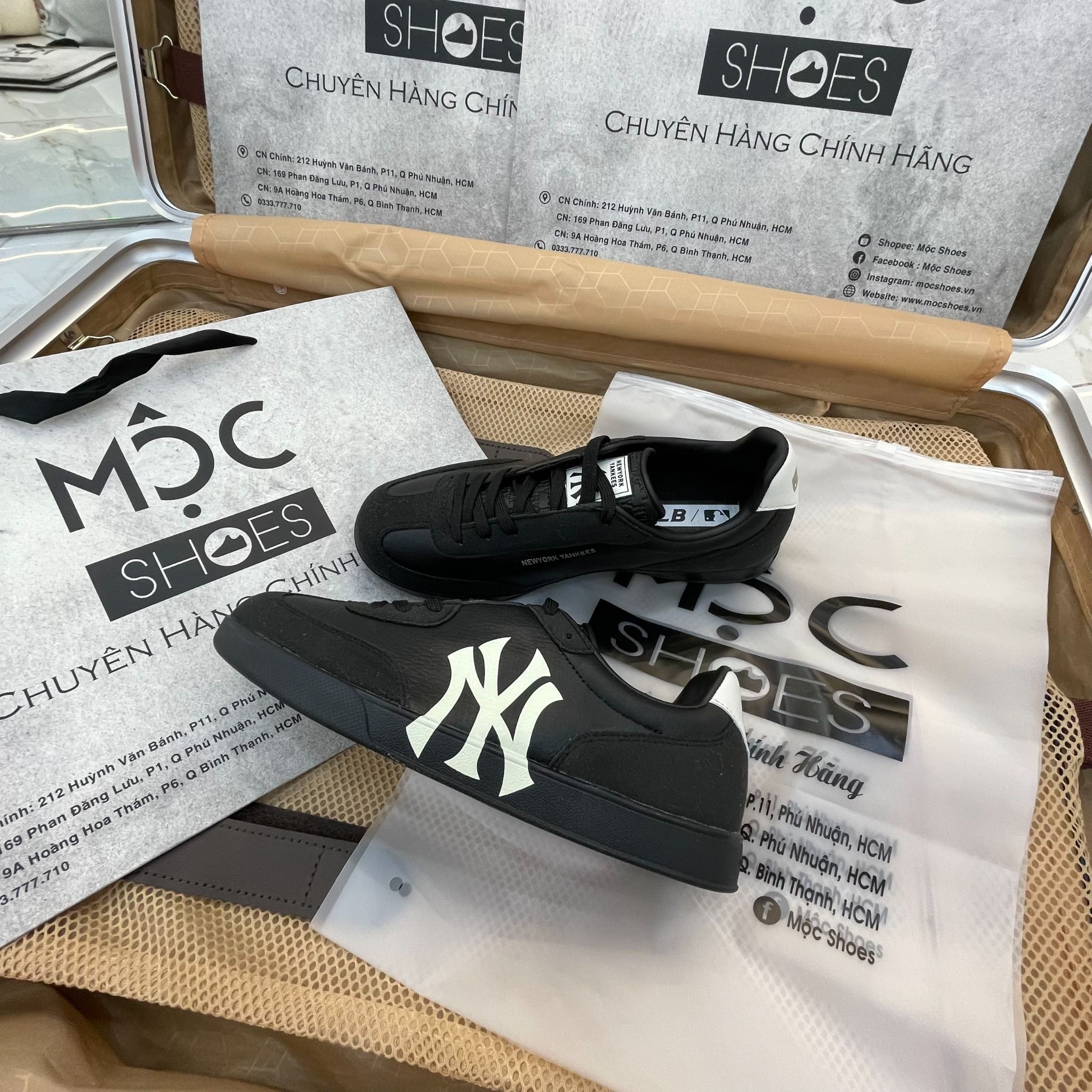 1516 - HÀNG CHÍNH HÃNG - GIÀY MLB SQUEEZE NEW YORK YANKEES -