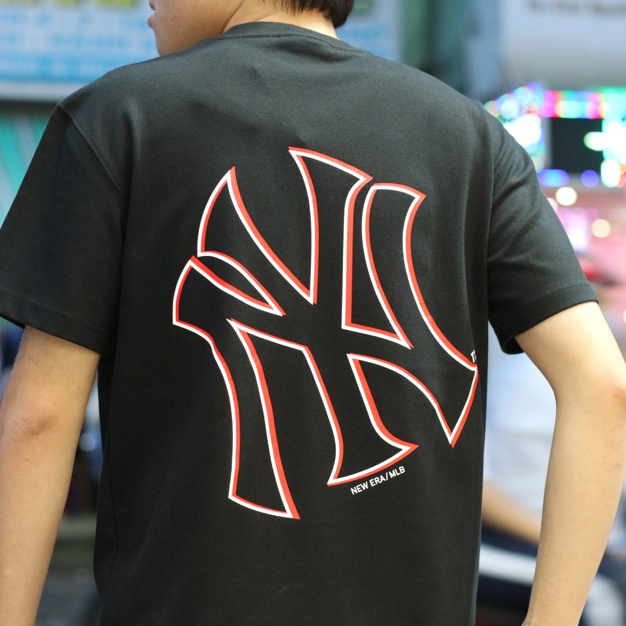 1498 - HÀNG CHÍNH HÃNG - ÁO NEW ERA x MLB NEW YORK YANKEES SHORT SLEEVE - ĐEN - CODE : 13700024