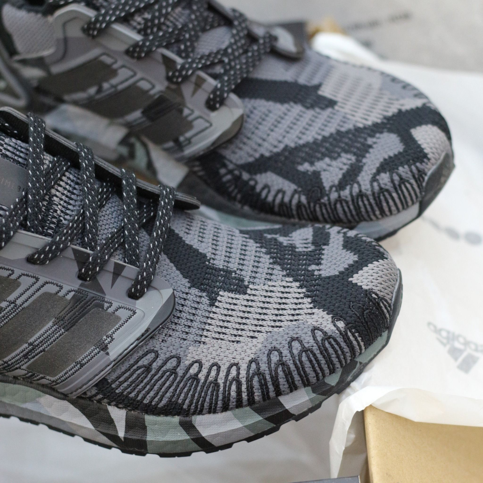 1545 - HÀNG CHÍNH HÃNG - GIÀY ADIDAS ULTRABOOST 20 CAMO - XÁM GRAPHIC - CODE: FV8329