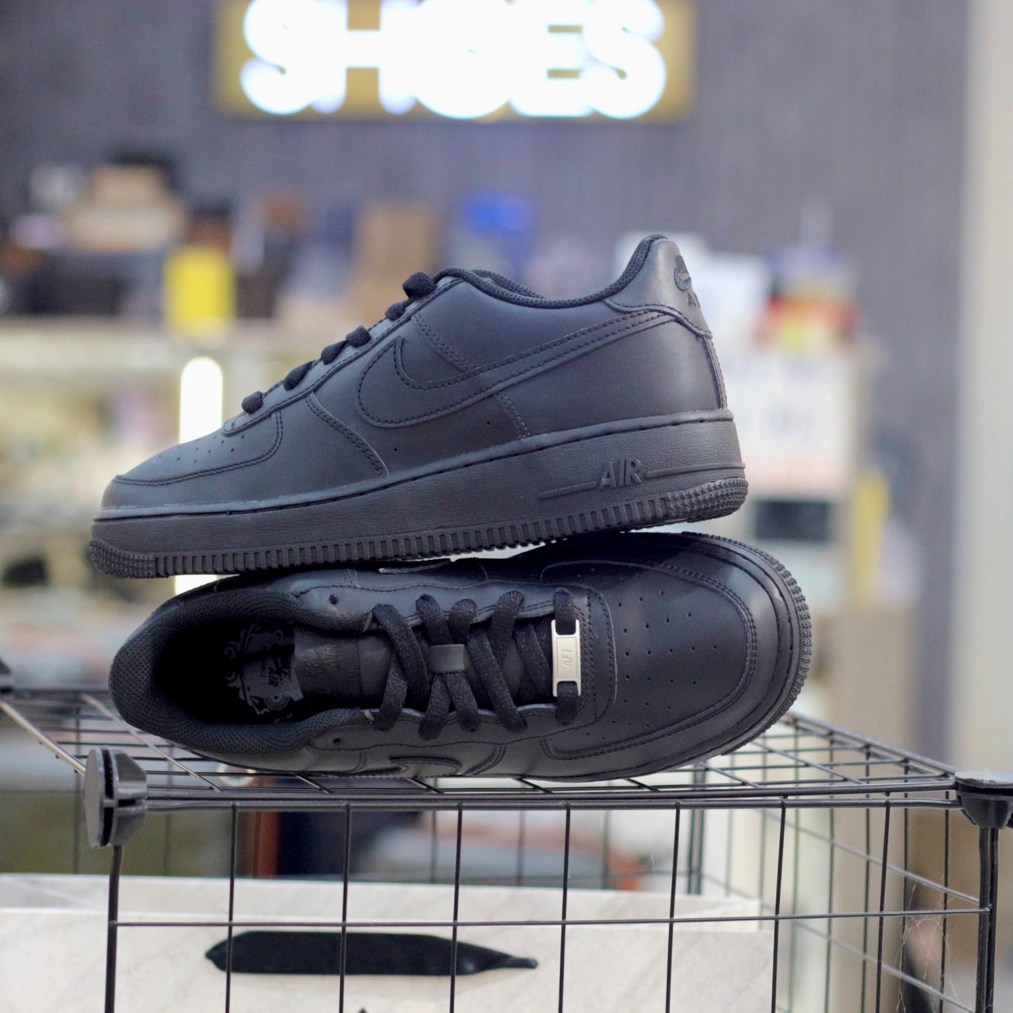 0561 - HÀNG CHÍNH HÃNG - GIÀY NIKE AIR FORCE 1 '07 TRIPLE BLACK - *BLACK* - CODE: CW2288-001
