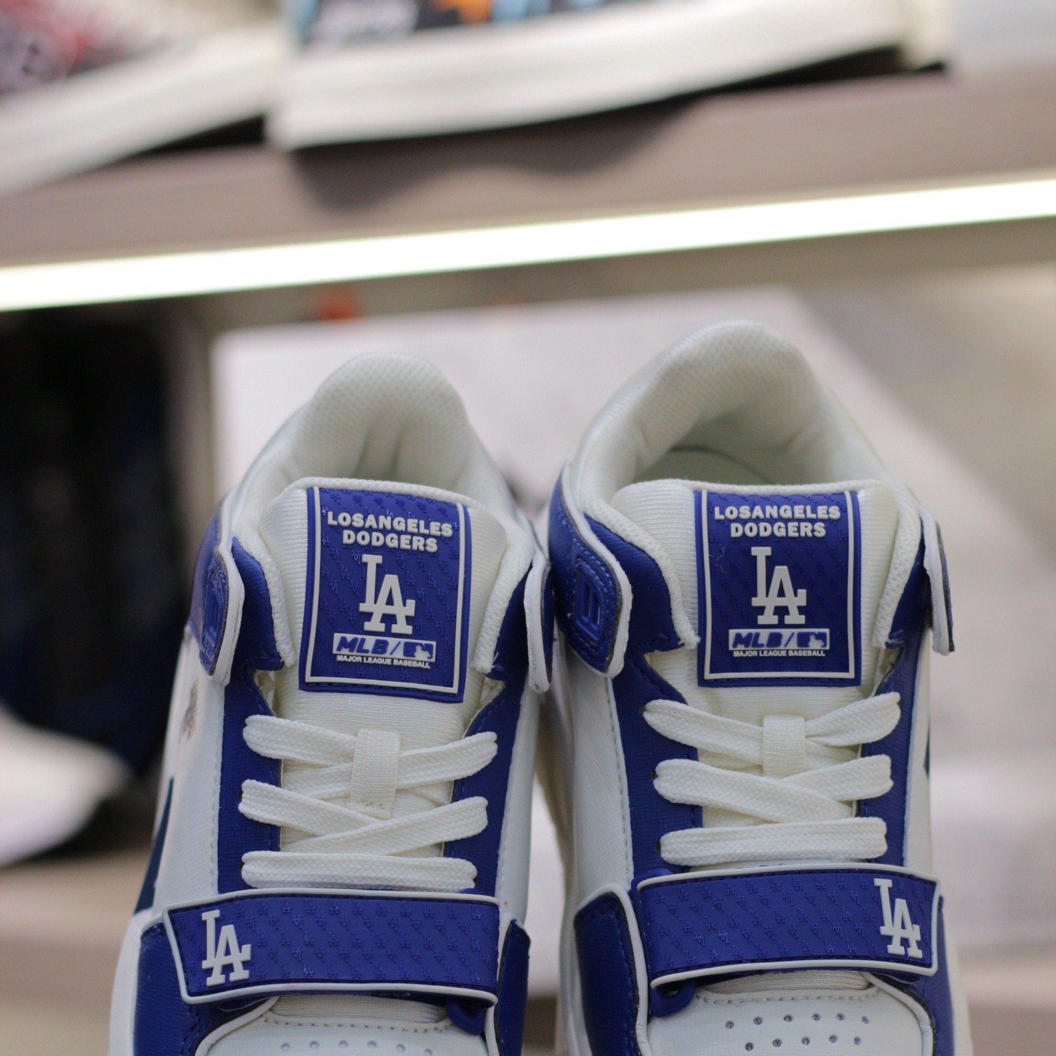 1597 - HÀNG CHÍNH HÃNG - GIÀY MLB CHUNKY LINER MID LA DODGERS - Saffiano Blue - CODE: 3ASXLMF3N-07BLS