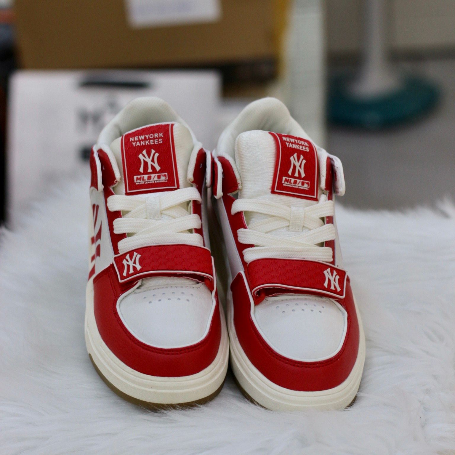 1593 - HÀNG CHÍNH HÃNG - GIÀY MLB CHUNKY LINER MID NY YANKEES - Saffiano Red - CODE: 3ASXLMF3N-50RDS