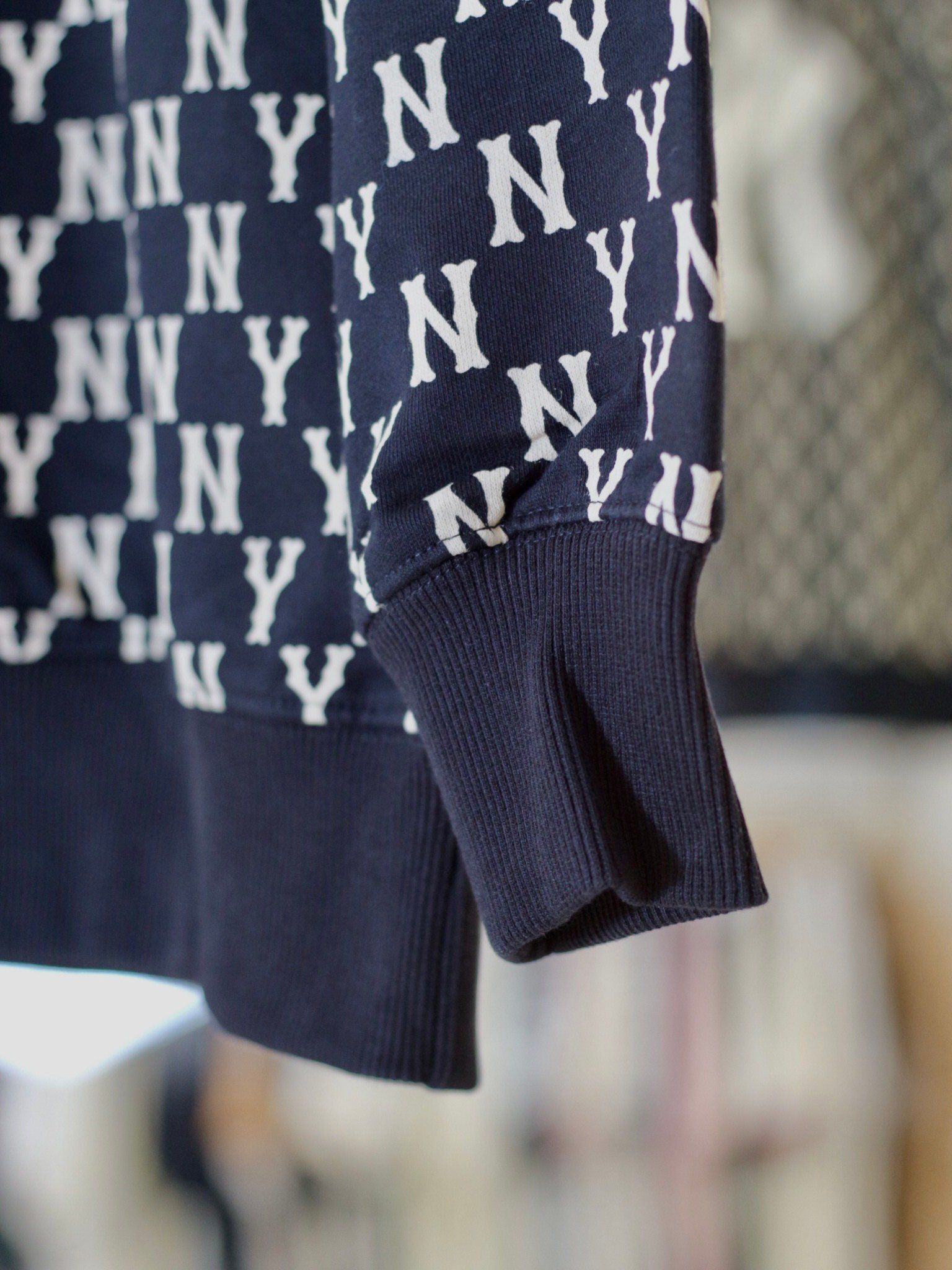 1601 - HÀNG CHÍNH HÃNG - ÁO SWEATER MLB MONOGRAM OVERFIT SWEATSHIRT NEW YORK YANKEES - MÀU ĐEN - CODE: 3AMTM0224-50BKS