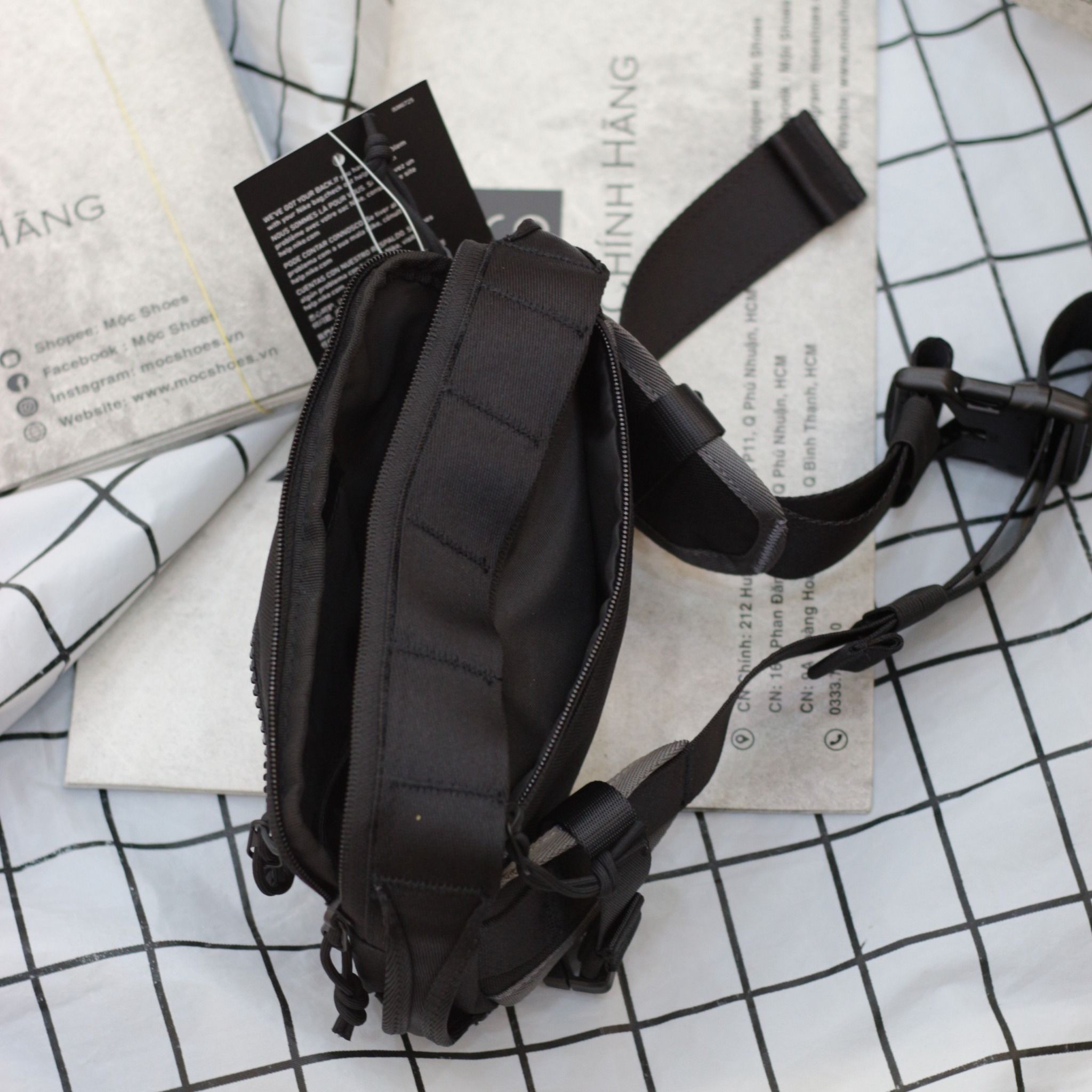 1608 - HÀNG CHÍNH HÃNG - TÚI NIKE UTILITY SPEED HIP PACK (2L) -