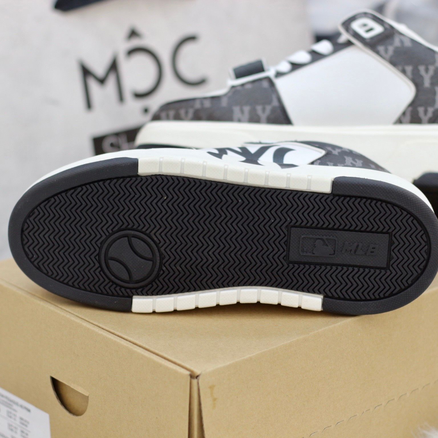 1629 - HÀNG CHÍNH HÃNG - GIÀY MLB CHUNKY LINER MID MONOGRAM NY YANKEES - ĐEN DENIM - CODE: 3ASXCDN3N-50BKS