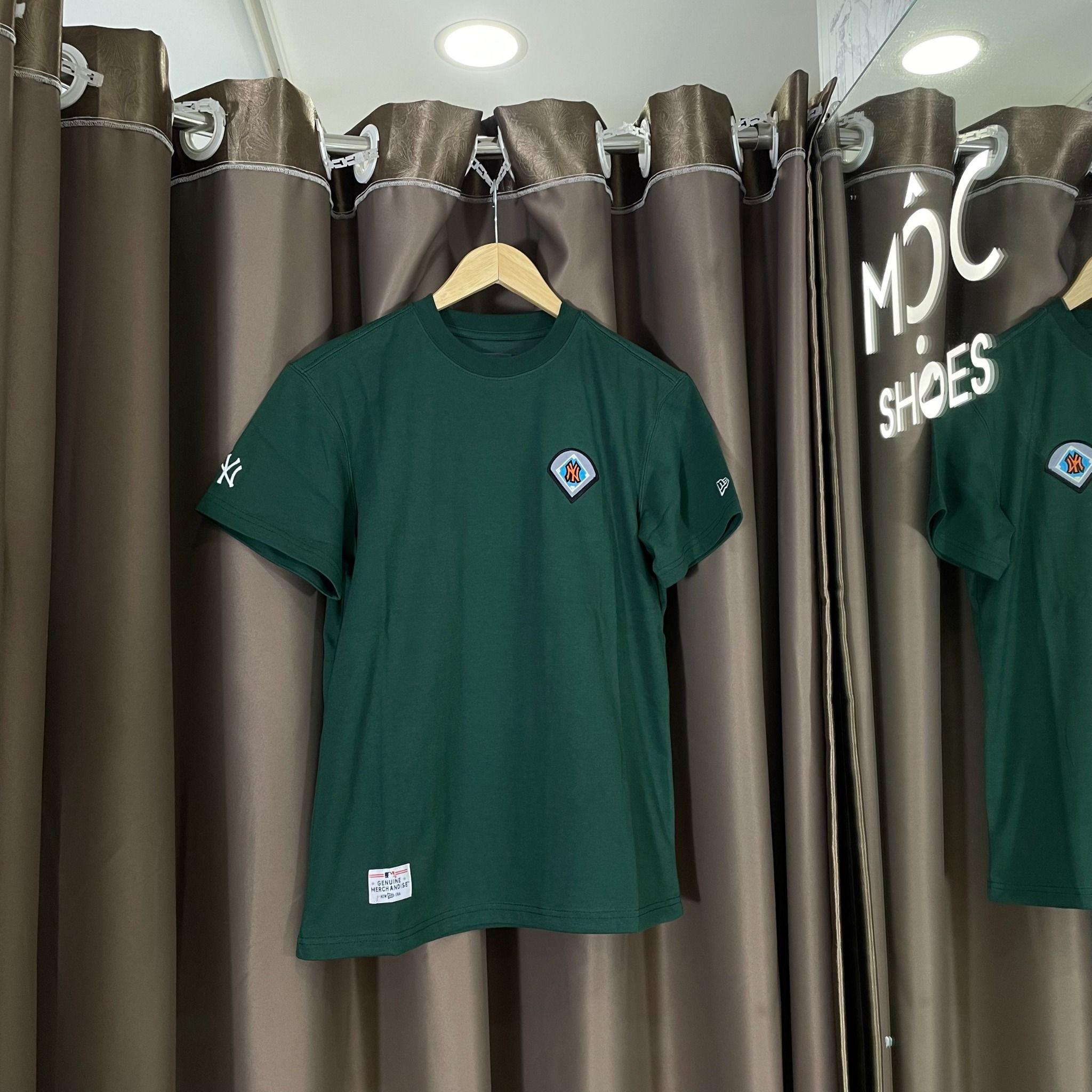 1634 - HÀNG CHÍNH HÃNG - ÁO THUN NEW ERA - NEW YORK YANKEES STRIKE OUTS / NY BOXING - GREEN - CODE: 13789168