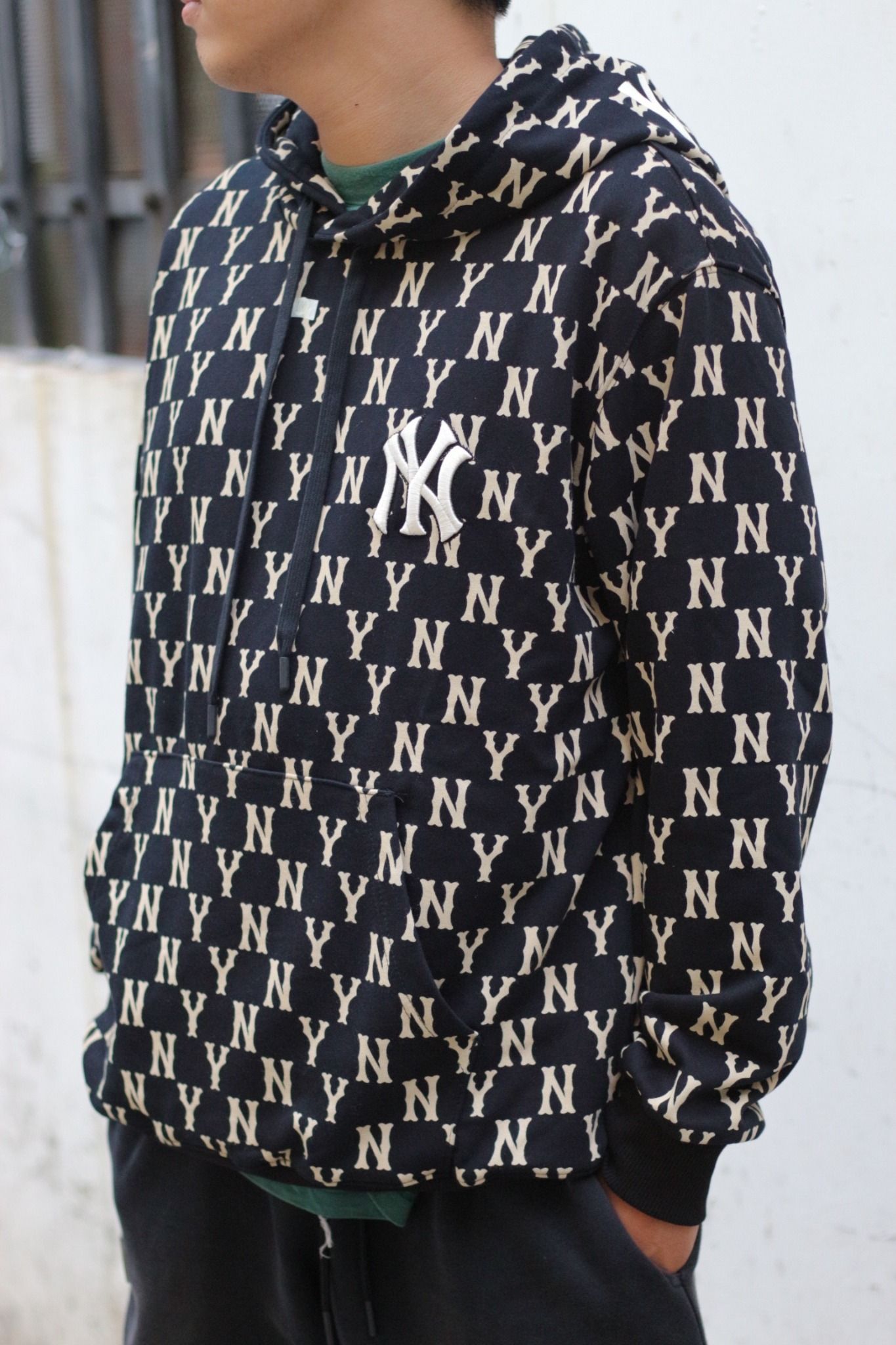 1645 - HÀNG CHÍNH HÃNG - ÁO HOODIE MLB WADDING OVERFIT HOODIE NEW YORK YANKEES
