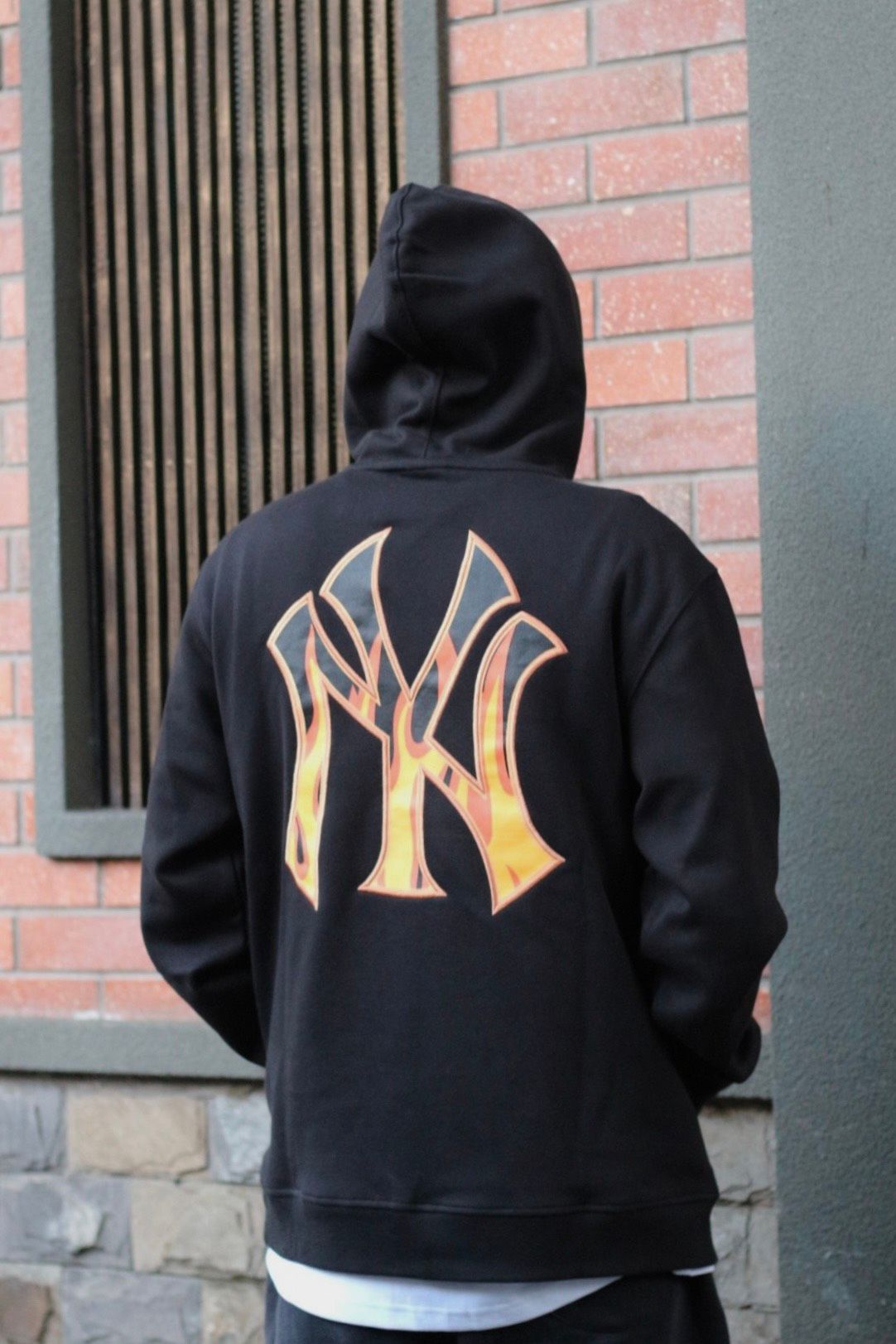 1646 - HÀNG CHÍNH HÃNG - ÁO HOODIE NEW ERA - NY RỰC LỬA - ĐEN - CODE: 12877412