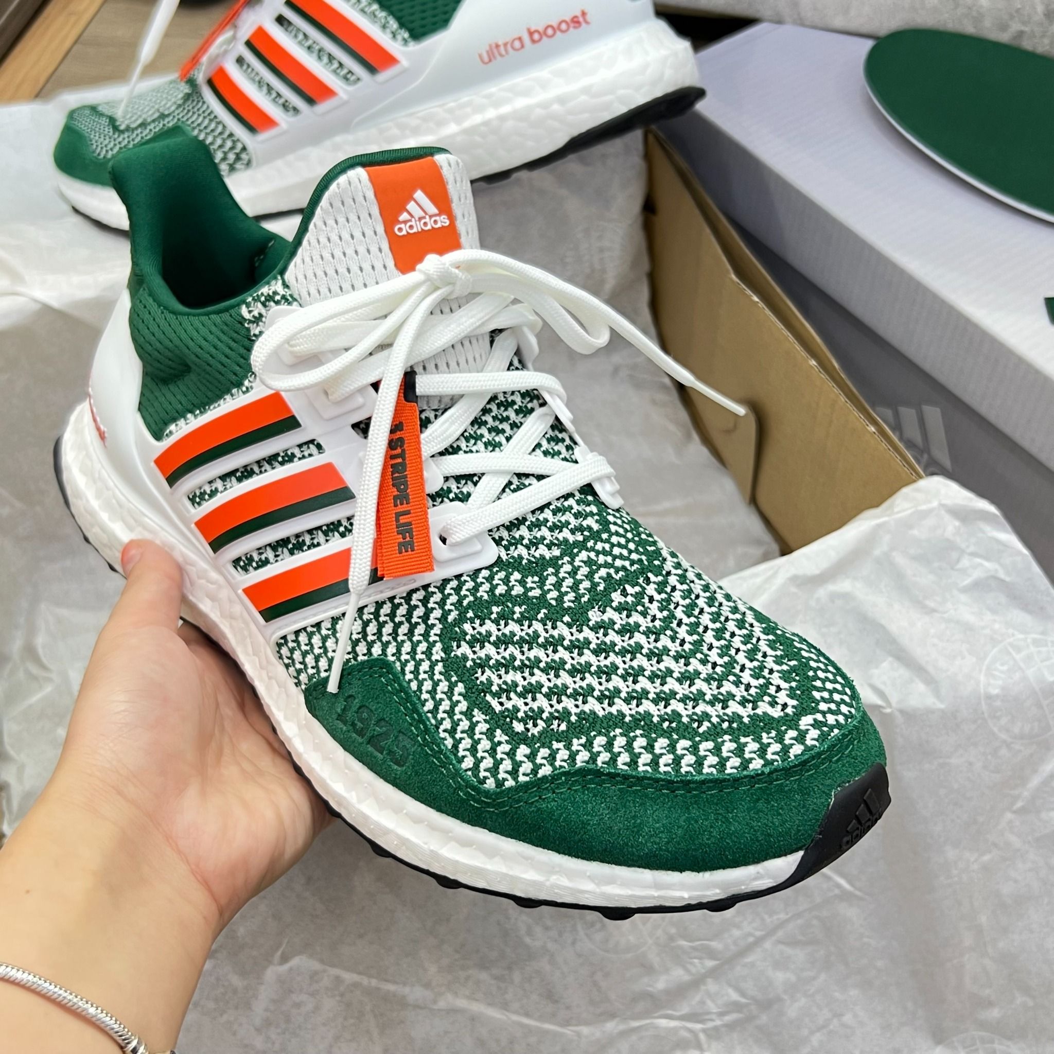 1650 - HÀNG CHÍNH HÃNG - Giày Adidas Ultraboost 1.0 Miami - Màu Xanh Green - Code : HQ5884