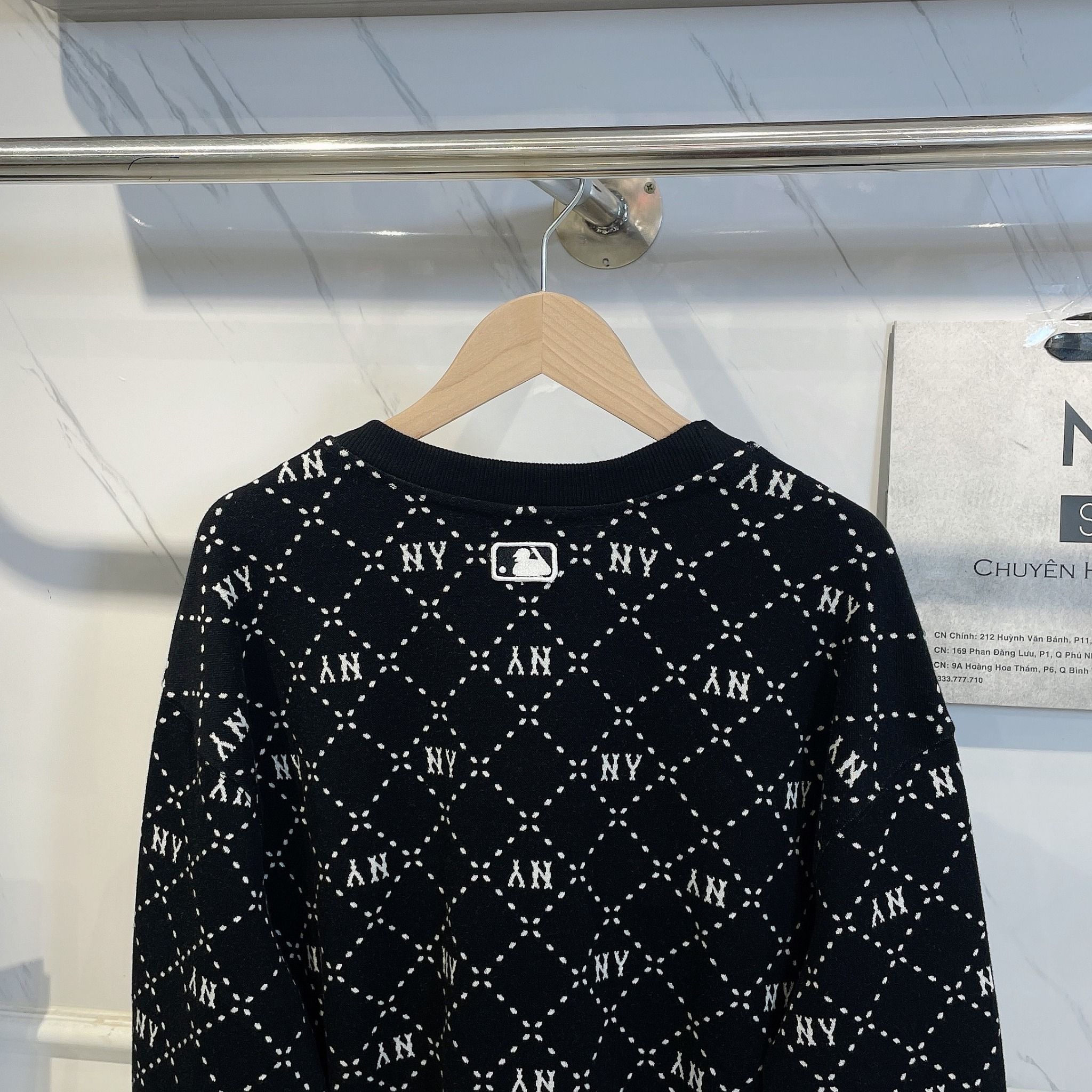 1649 - HÀNG CHÍNH HÃNG - ÁO SWEATER MLB DIA MONOGRAM NEW YORK