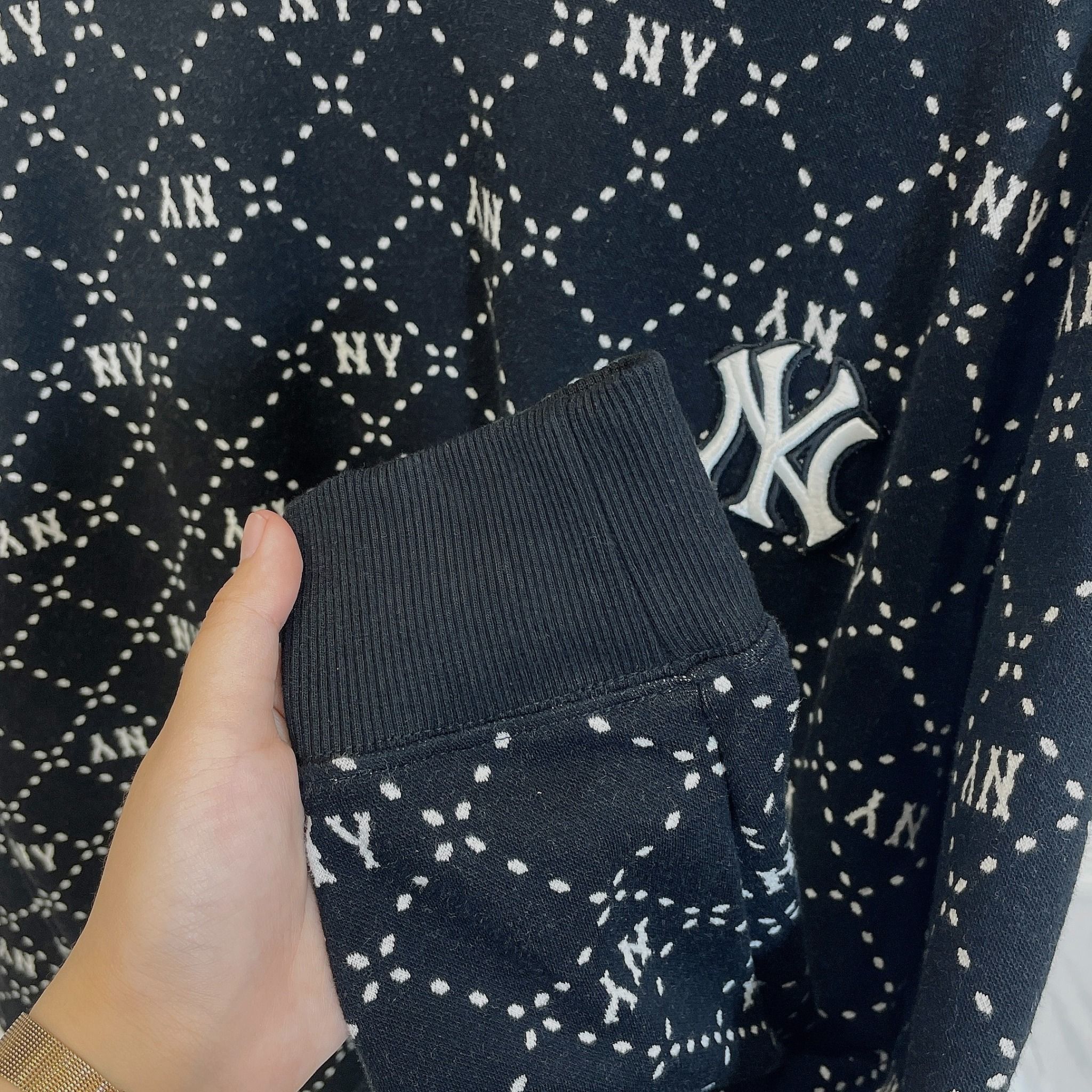 1649 - HÀNG CHÍNH HÃNG - ÁO SWEATER MLB DIA MONOGRAM NEW YORK