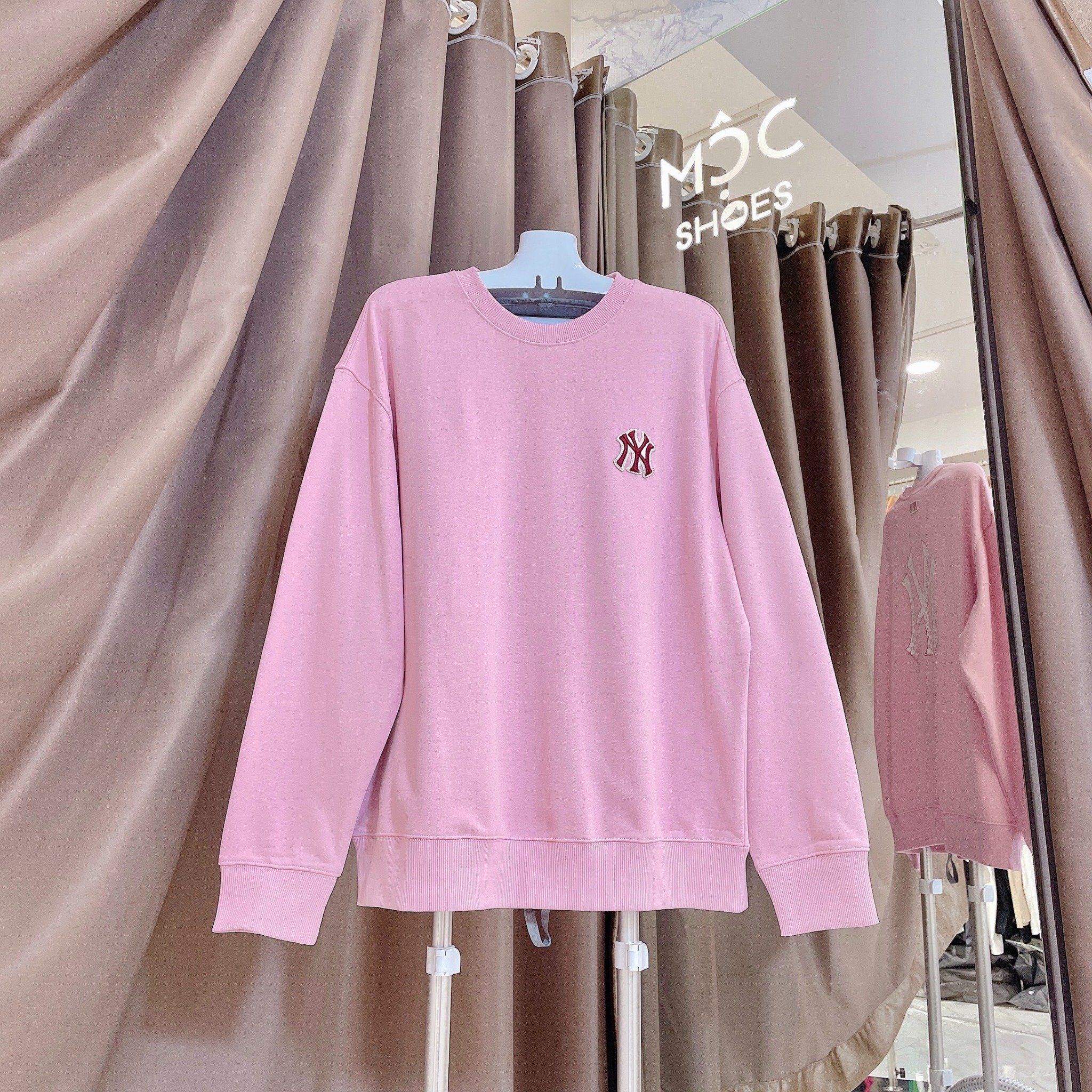 1659 - HÀNG CHÍNH HÃNG - ÁO SWEATER MLB MONOGRAM BIG LUX NY YANKEES - HỒNG - CODE: 3AMTM0234-50PKL