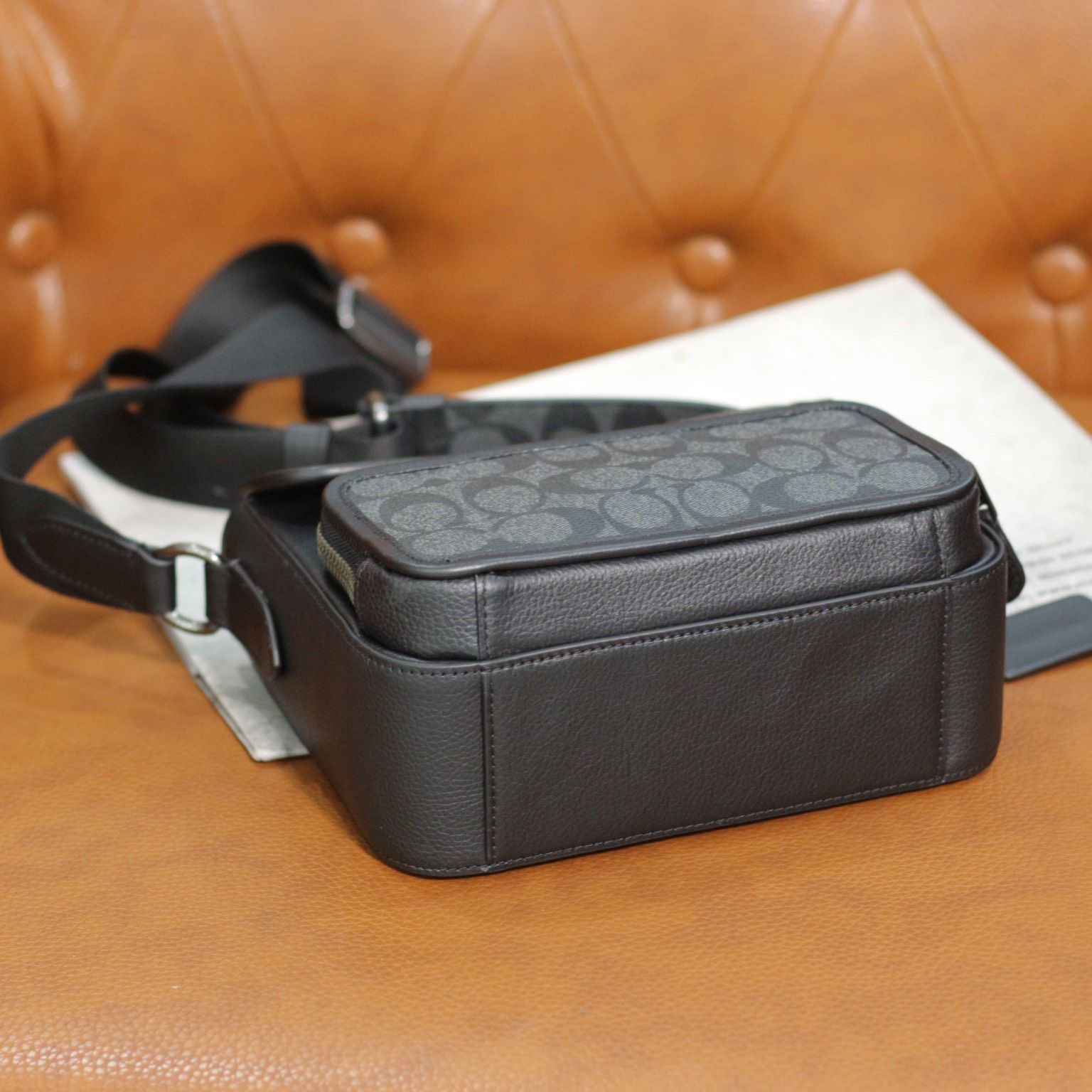 1667 - HÀNG CHÍNH HÃNG - TÚI ĐEO CHÉO COACH SULLIVAN CROSSBODY IN SIGNATURE CANVAS (MÀU ĐEN XÁM) - CODE: C9870