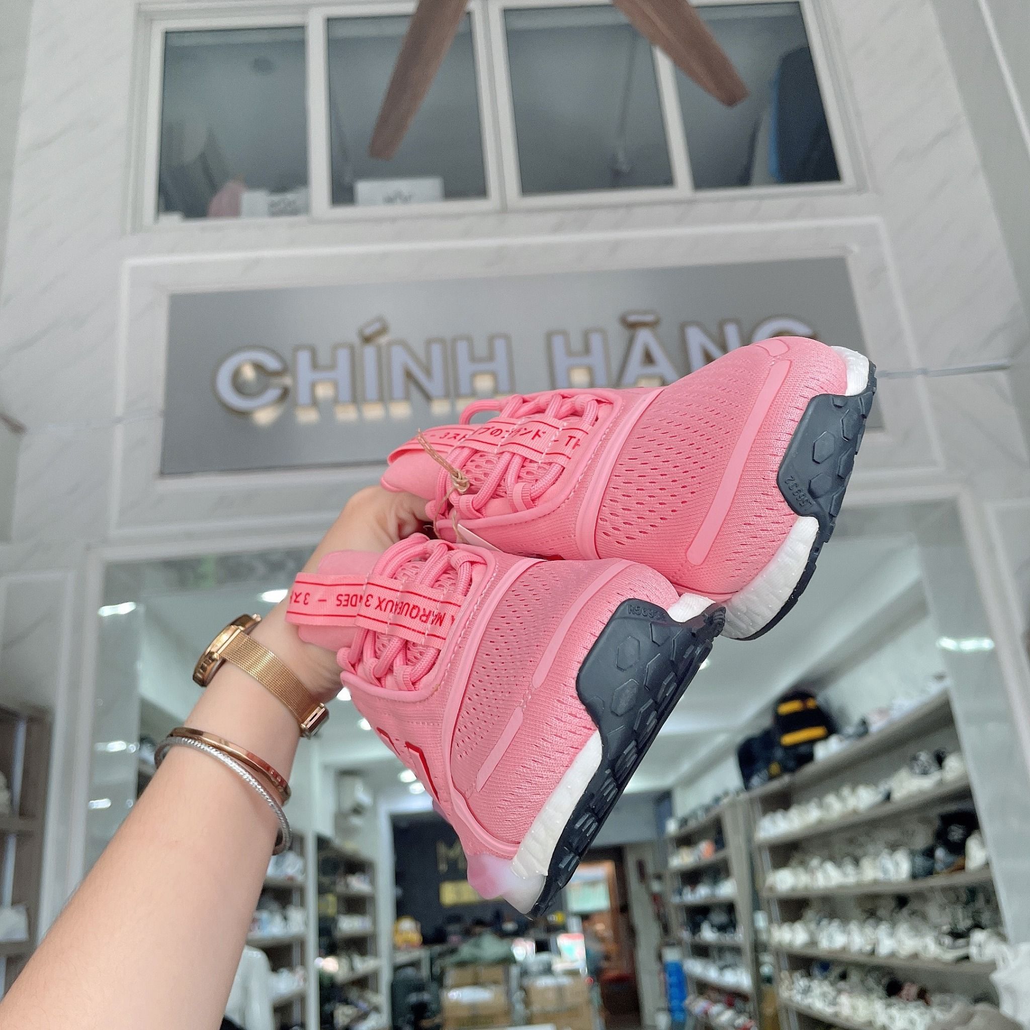 0589 - HÀNG CHÍNH HÃNG - GIÀY THỂ THAO ADIDAS NMD R1 V3 MÀU LATTE PINK - *BEIGE/PINK* - CODE: HQ4275