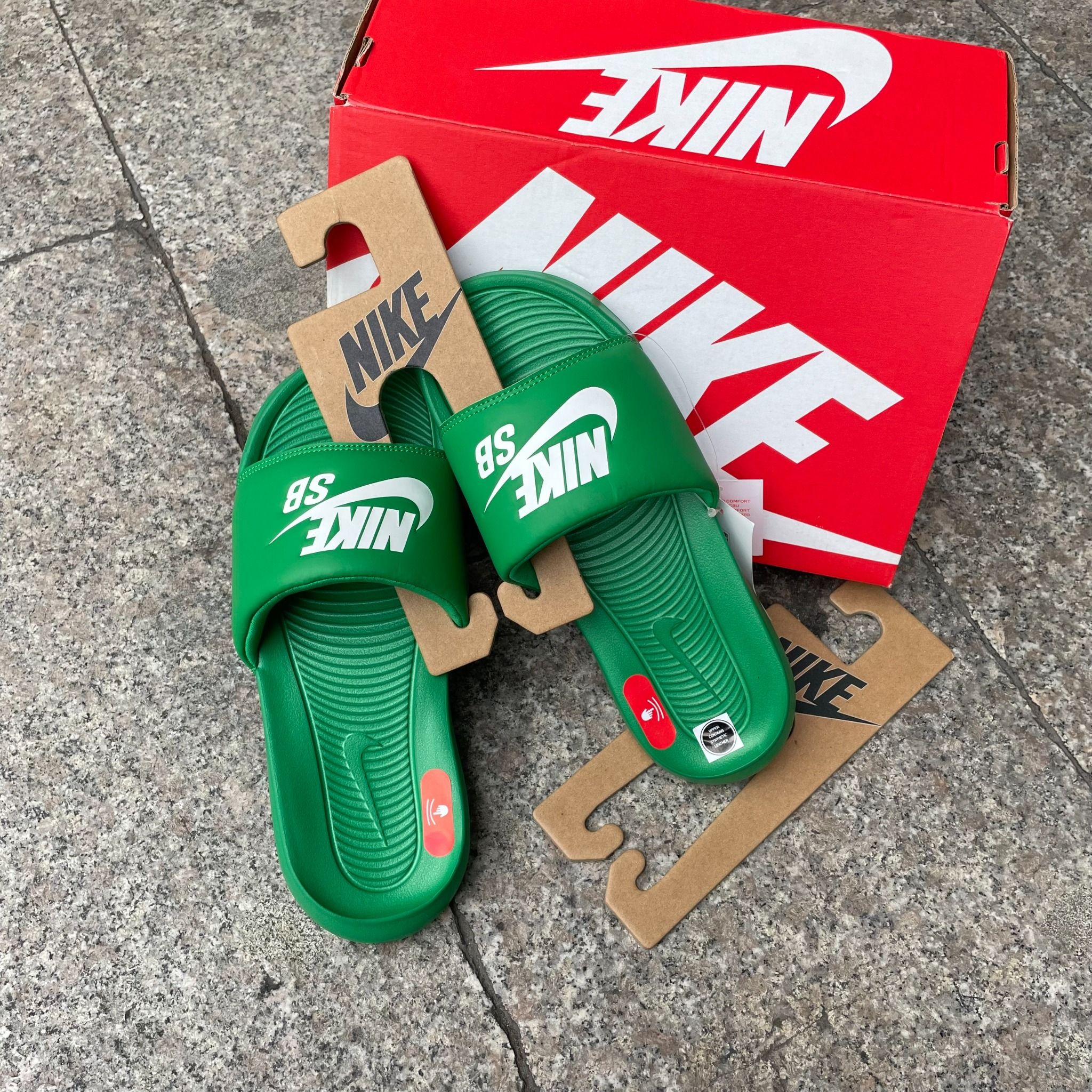 1680 - HÀNG CHÍNH HÃNG - DÉP NIKE SB VICTORI ONE LUCKY GREEN - CODE: DR2018-300