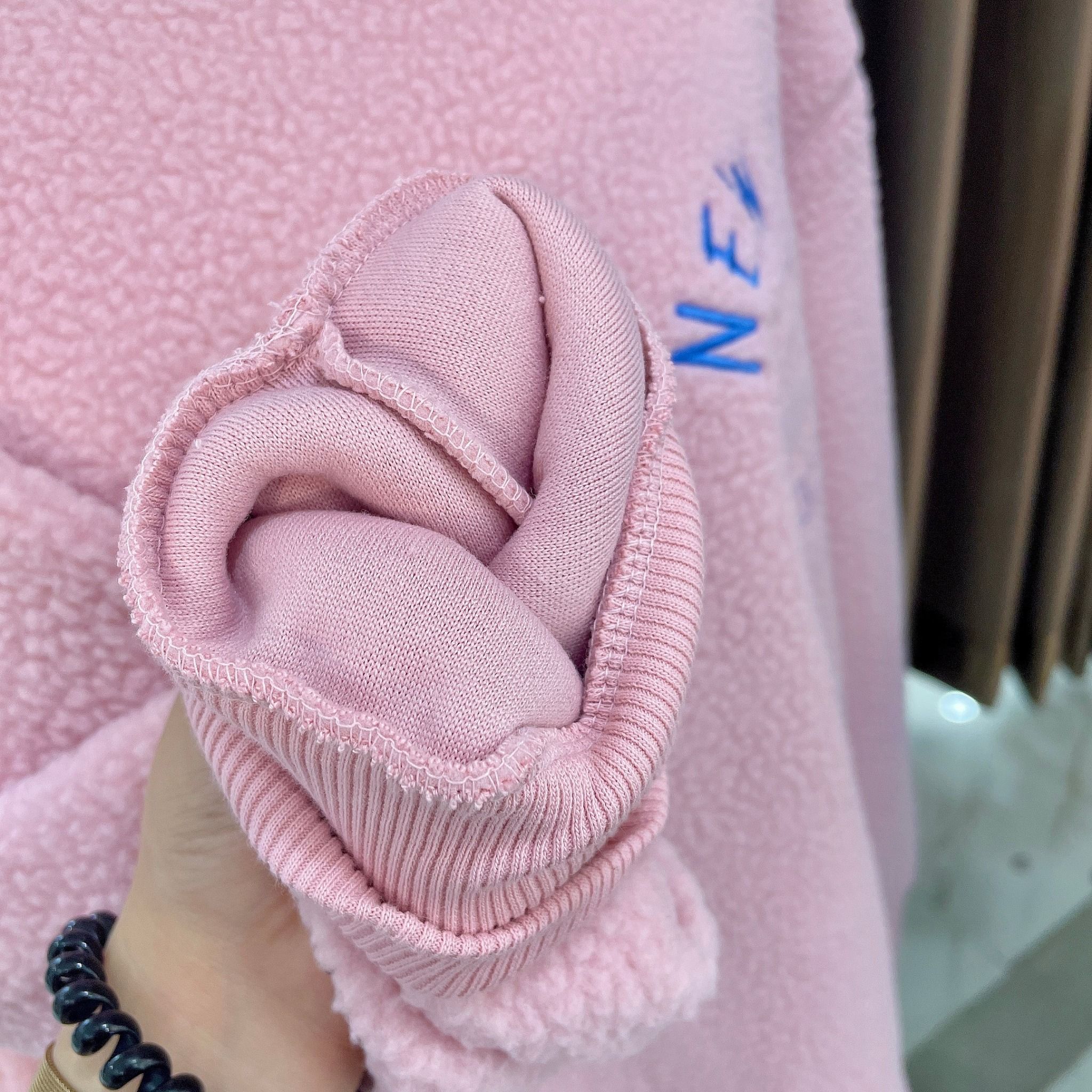 1693 - HÀNG CHÍNH HÃNG - ÁO MLB LIKE SMILE FLEECE MEGA NY YANKEES - PINK - CODE: 3AMTF5516-50PKS
