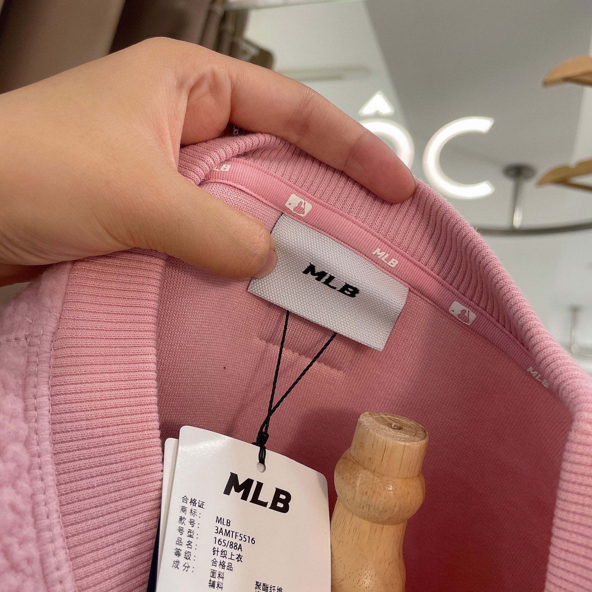 1693 - HÀNG CHÍNH HÃNG - ÁO MLB LIKE SMILE FLEECE MEGA NY YANKEES - PINK - CODE: 3AMTF5516-50PKS