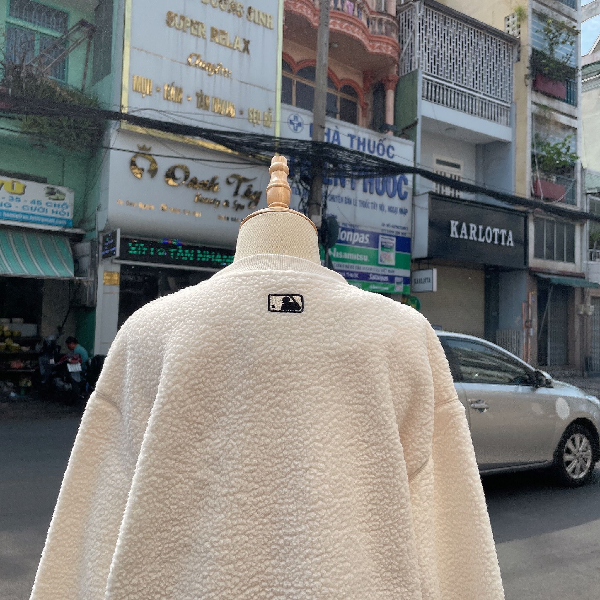 1701 - HÀNG CHÍNH HÃNG - ÁO SWEATER MLB LÔNG LOGO NY - WHITE - CODE: 3AMTEC616