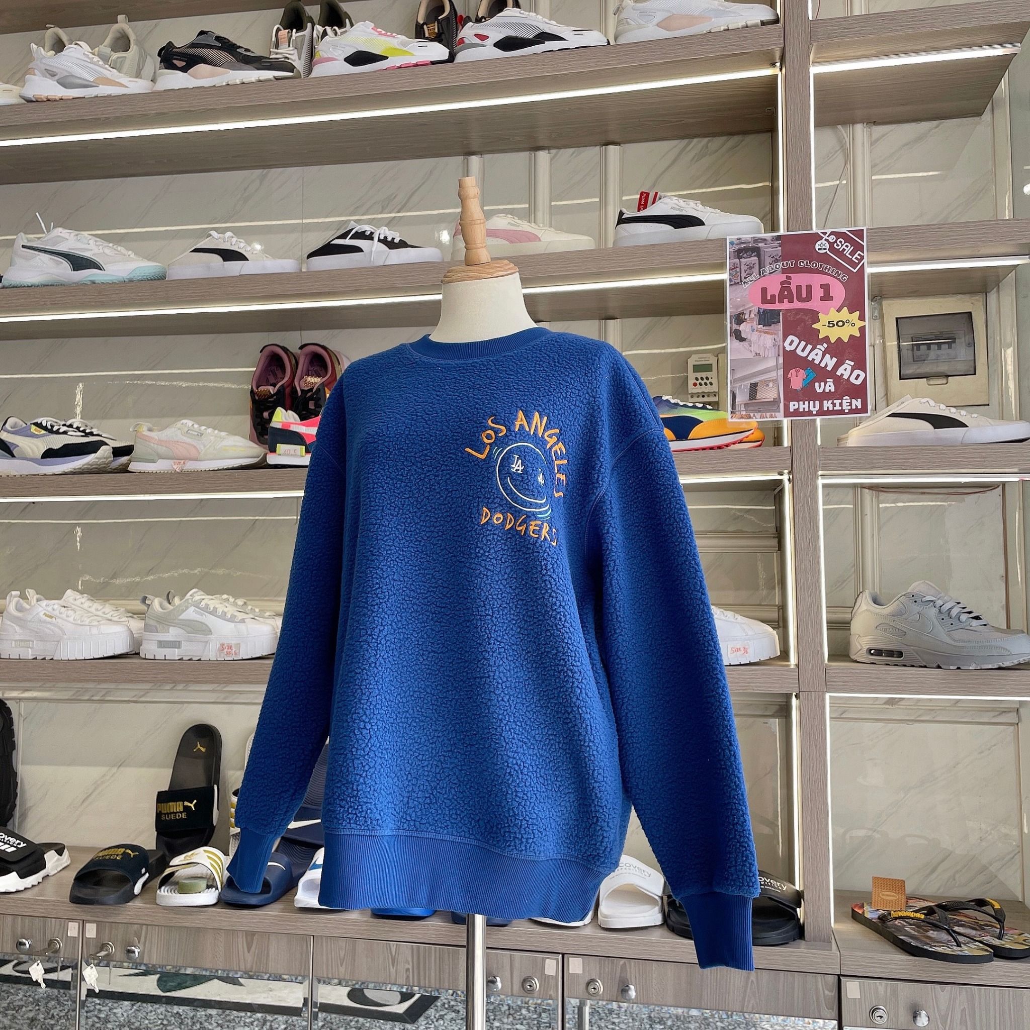 1694 - HÀNG CHÍNH HÃNG - ÁO MLB LIKE SMILE FLEECE MEGA NY YANKEES - NAVY - CODE: 3AMTF5516-07INS