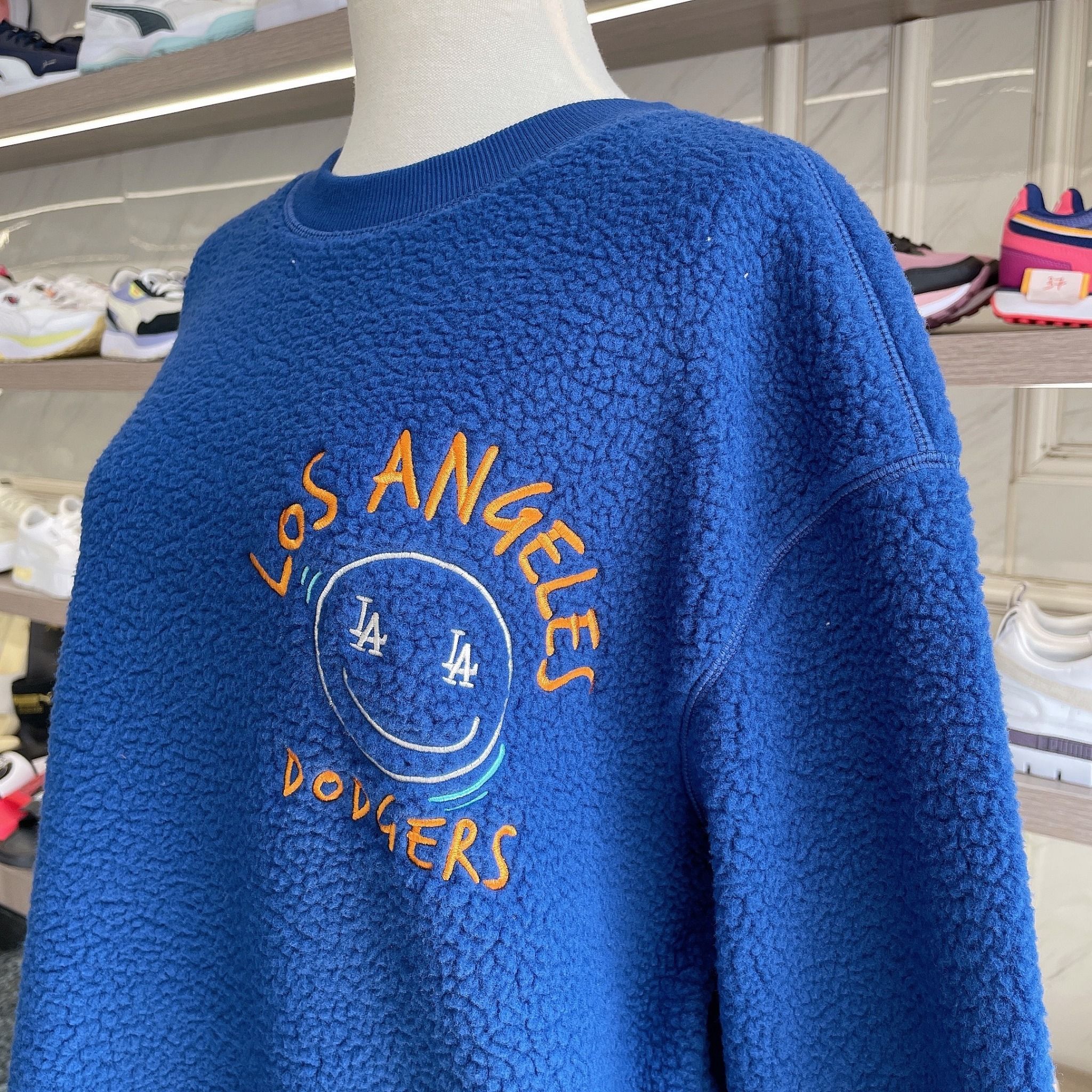 1694 - HÀNG CHÍNH HÃNG - ÁO MLB LIKE SMILE FLEECE MEGA NY YANKEES - NAVY - CODE: 3AMTF5516-07INS