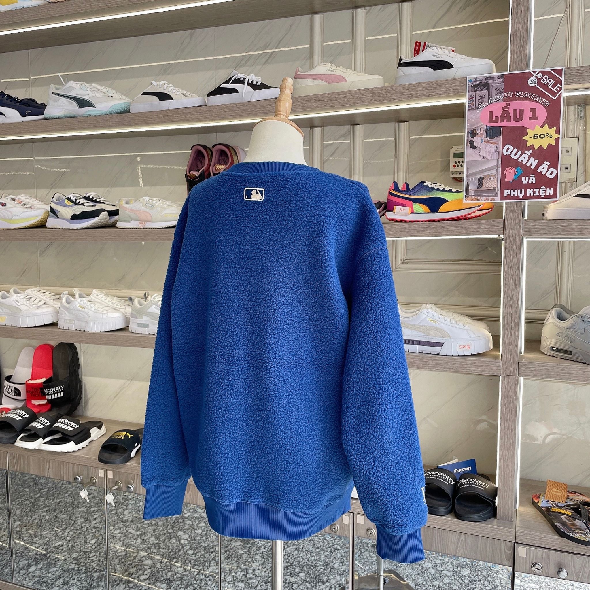 1694 - HÀNG CHÍNH HÃNG - ÁO MLB LIKE SMILE FLEECE MEGA NY YANKEES - NAVY - CODE: 3AMTF5516-07INS