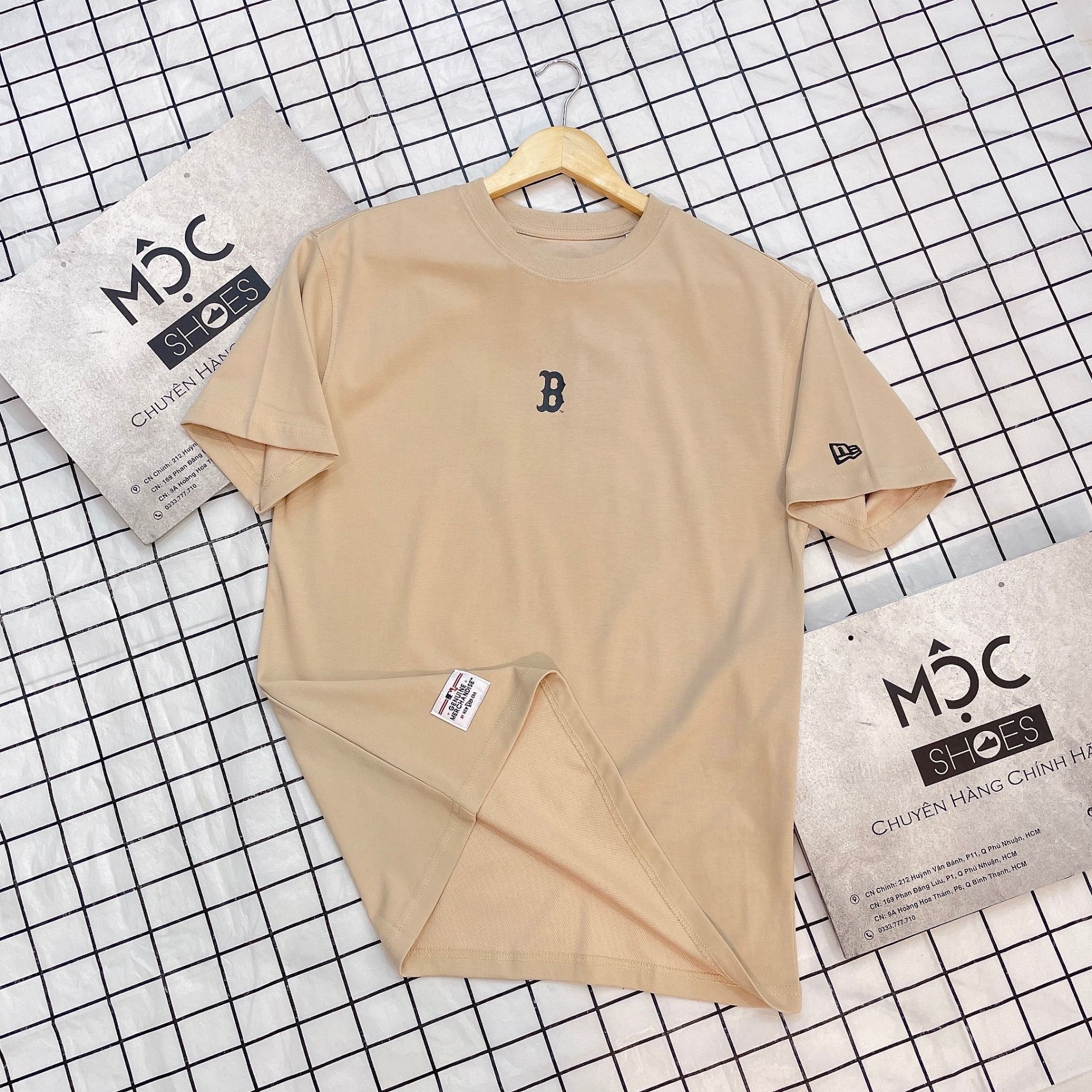 1704 - HÀNG CHÍNH HÃNG - ÁO THUN NEW ERA - BOSTON CHẠY NGANG - BROWN/NÂU - CODE: 12354973