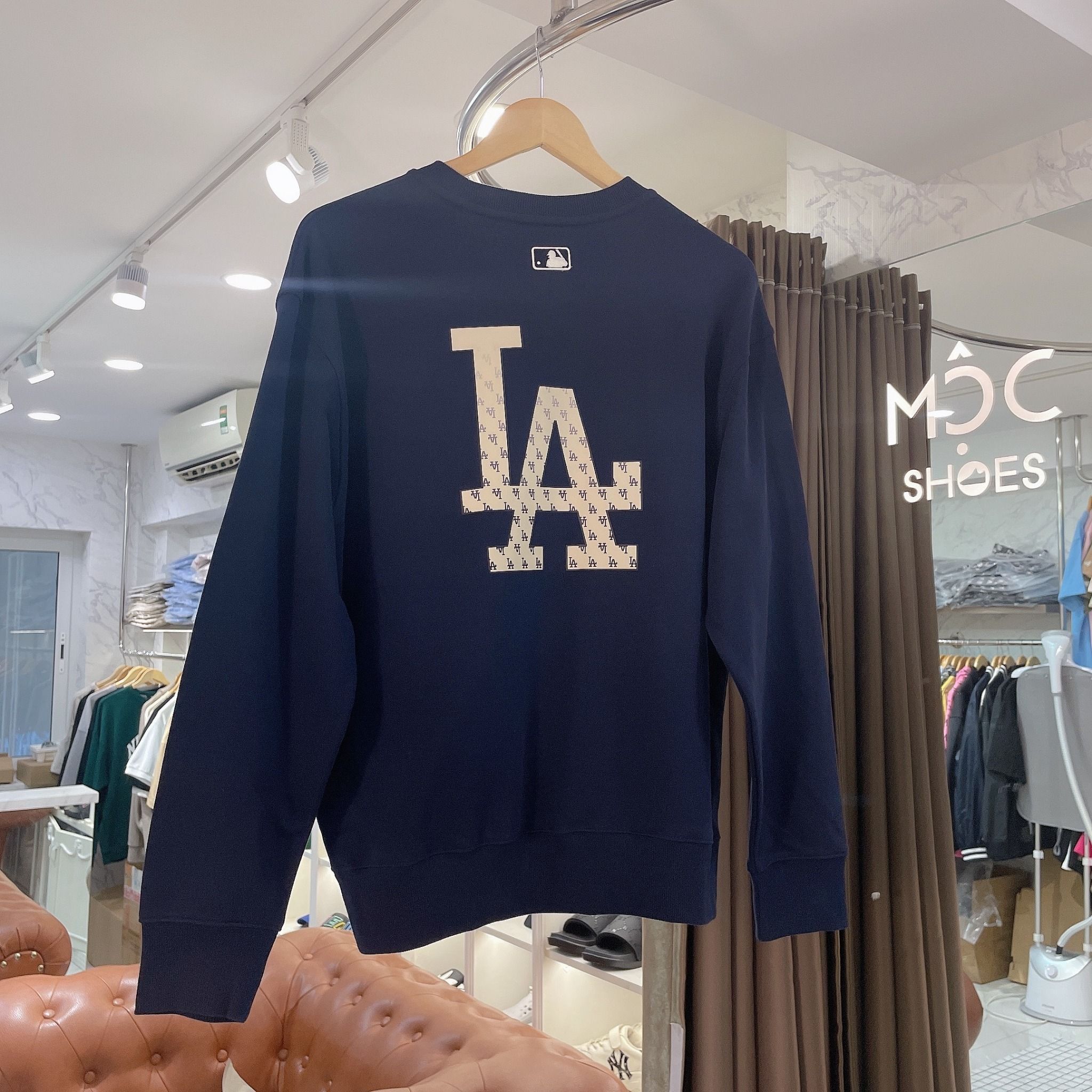 1660 - HÀNG CHÍNH HÃNG - ÁO SWEATER MLB MONOGRAM BIG LUX NY YANKEES - NAVY - CODE: 3AMTM0234-07NYD