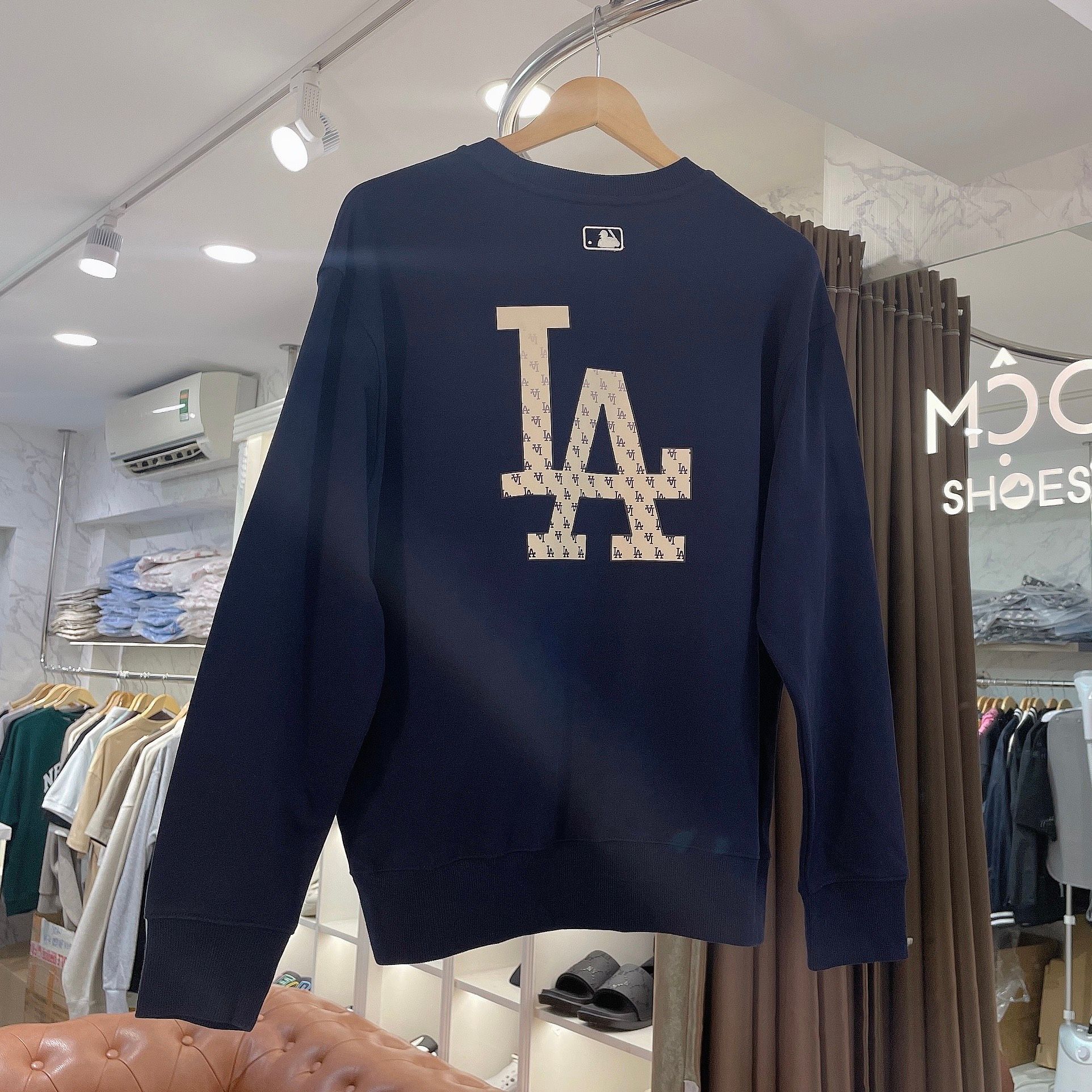 1660 - HÀNG CHÍNH HÃNG - ÁO SWEATER MLB MONOGRAM BIG LUX NY YANKEES - NAVY - CODE: 3AMTM0234-07NYD