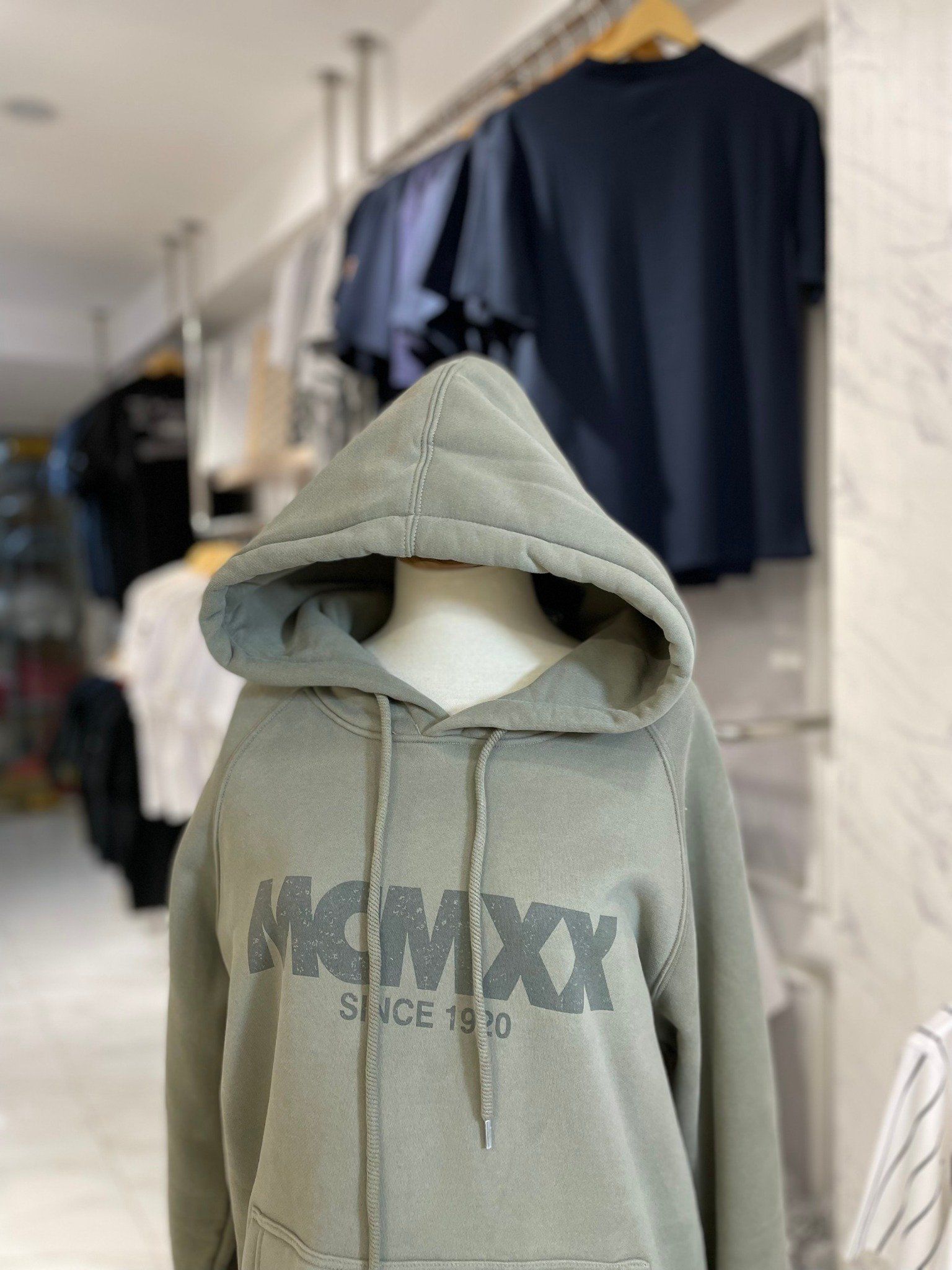  1674 - HÀNG CHÍNH HÃNG - ÁO HOODIE NEW ERA MCMXX XANH RÊU - CODE:  13781097 