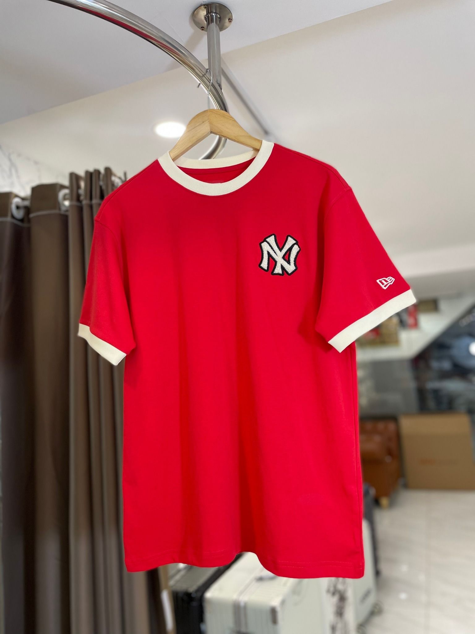 1710 - HÀNG CHÍNH HÃNG - ÁO THUN NEW ERA - NY BÔNG TRẮNG - ĐỎ - CODE: 13038749
