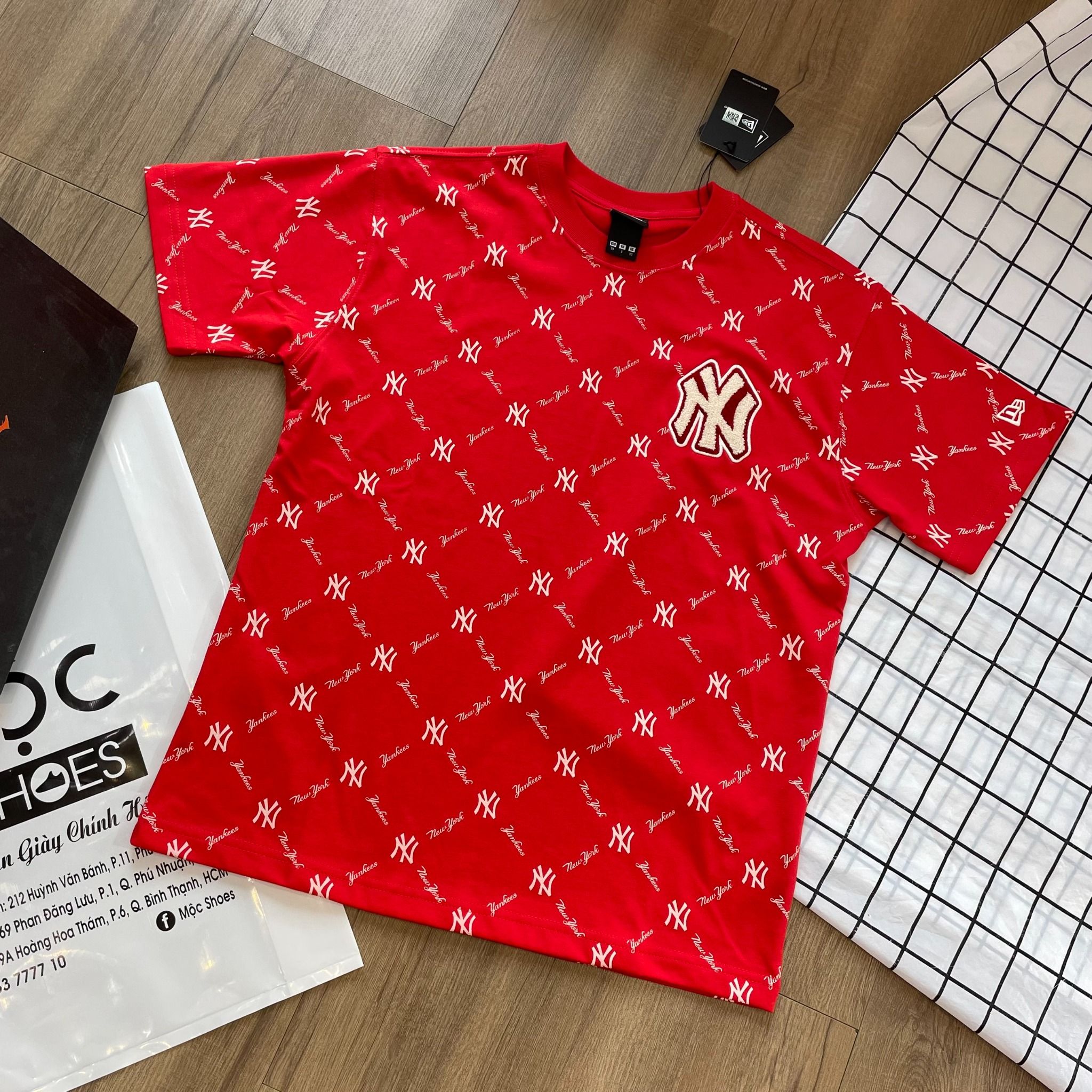 1976 - HÀNG CHÍNH HÃNG - ÁO THUN NEW ERA NEW YORK - NY MULTI BÔNG - ĐỎ - CODE: 19500189