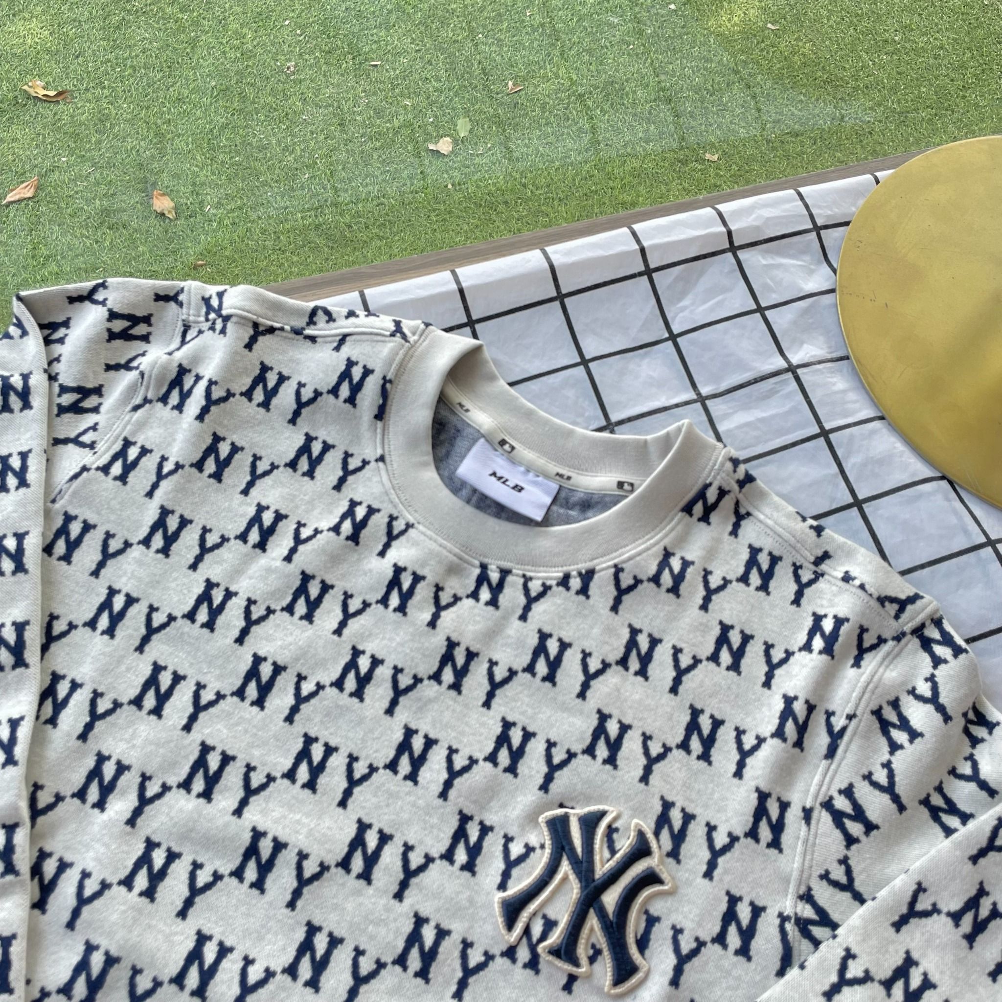 1793 - HÀNG CHÍNH HÃNG - ÁO SWEATER MLB DÍCH DẮC - XÁM LÔNG CHUỘT