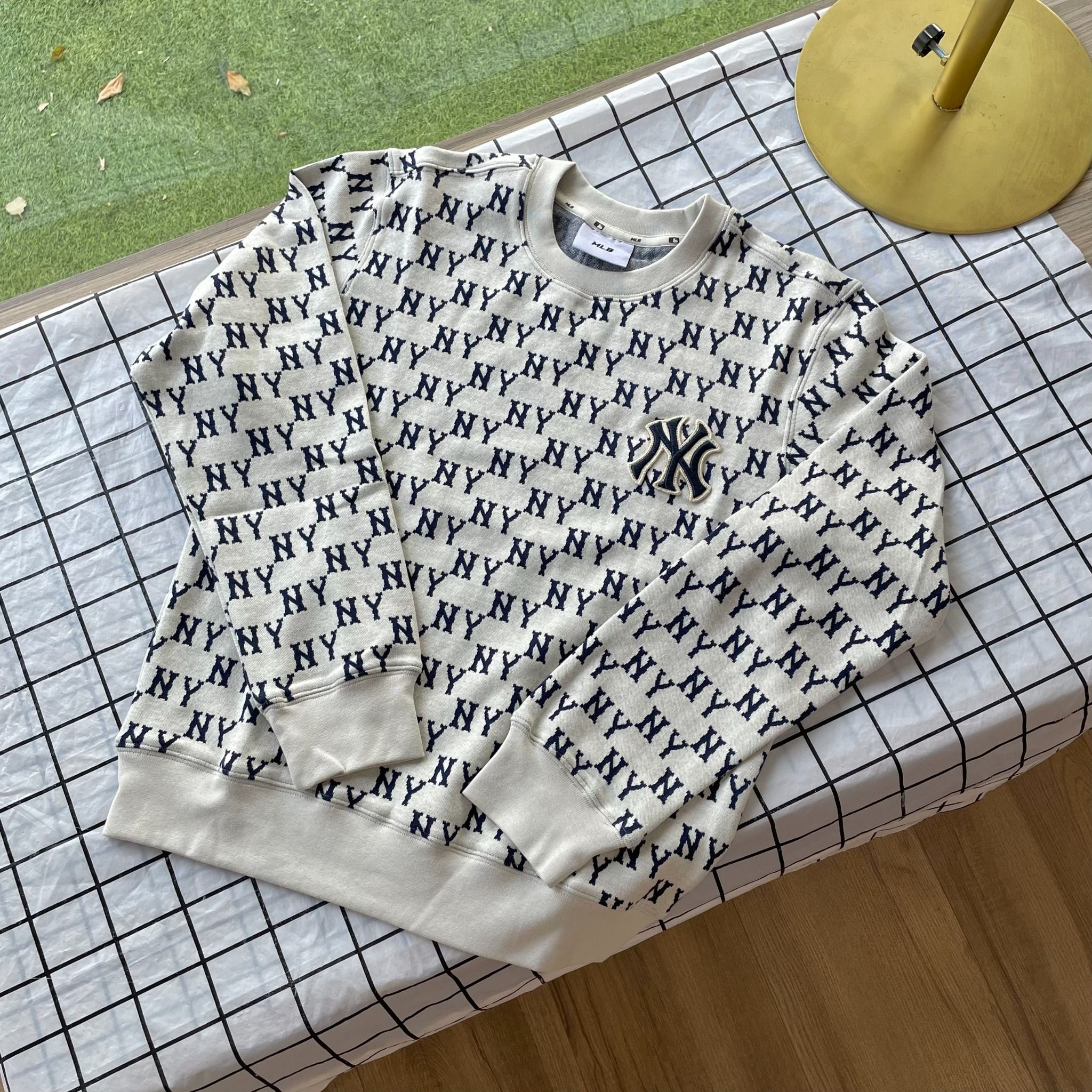 1793 - HÀNG CHÍNH HÃNG - ÁO SWEATER MLB DÍCH DẮC - XÁM LÔNG CHUỘT