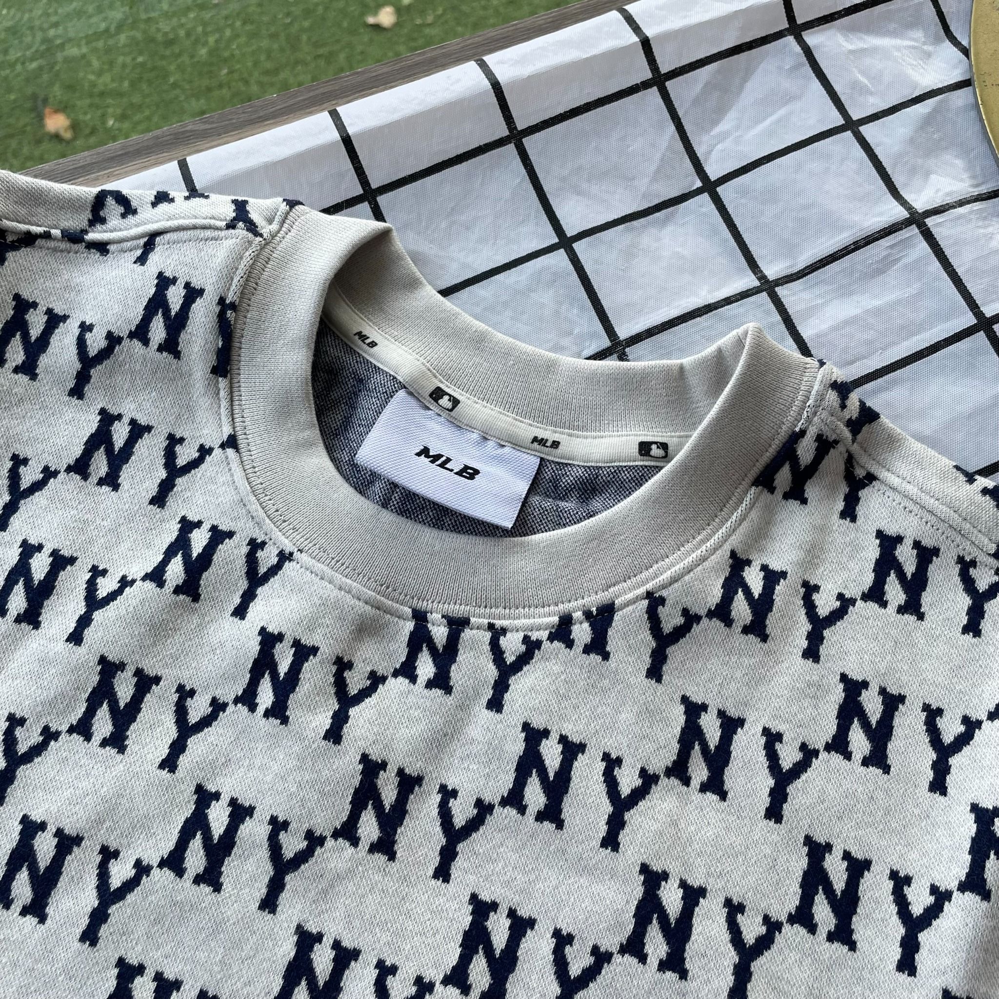 1793 - HÀNG CHÍNH HÃNG - ÁO SWEATER MLB DÍCH DẮC - XÁM LÔNG CHUỘT