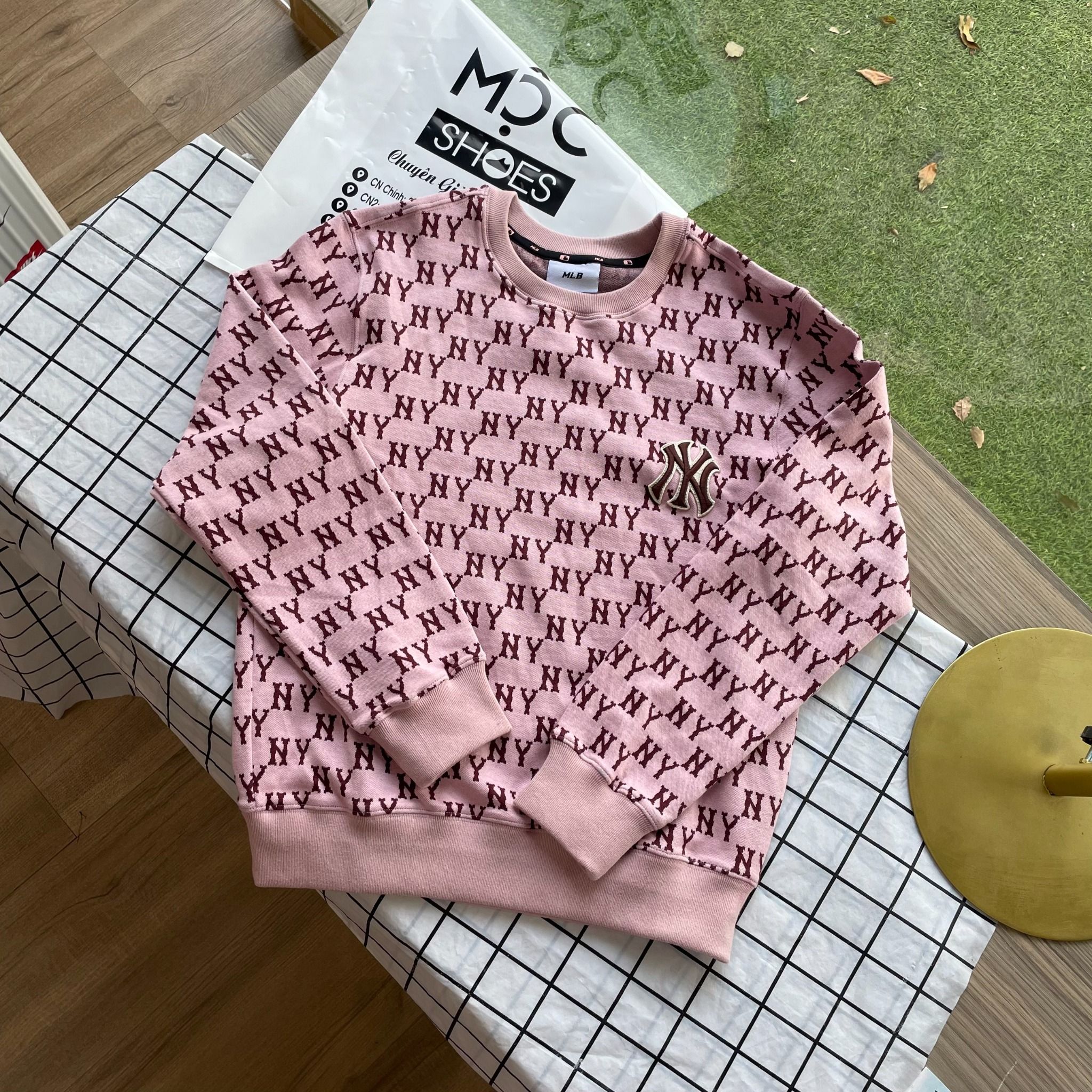 1795 - HÀNG CHÍNH HÃNG - ÁO SWEATER MLB DÍCH DẮC - HỒNG
