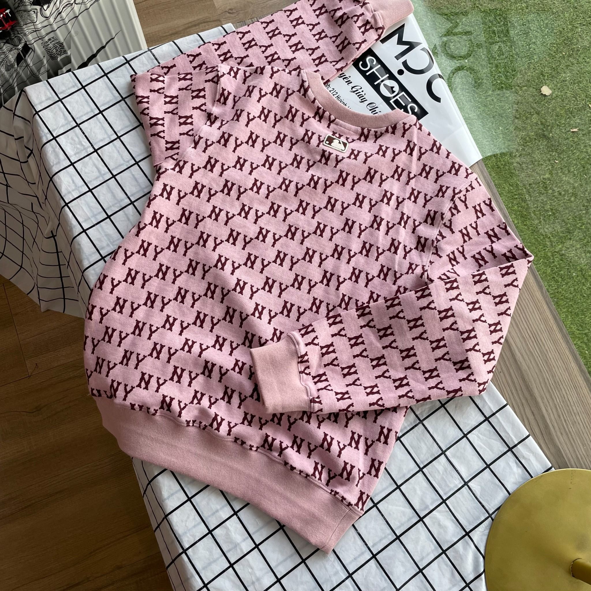 1795 - HÀNG CHÍNH HÃNG - ÁO SWEATER MLB DÍCH DẮC - HỒNG