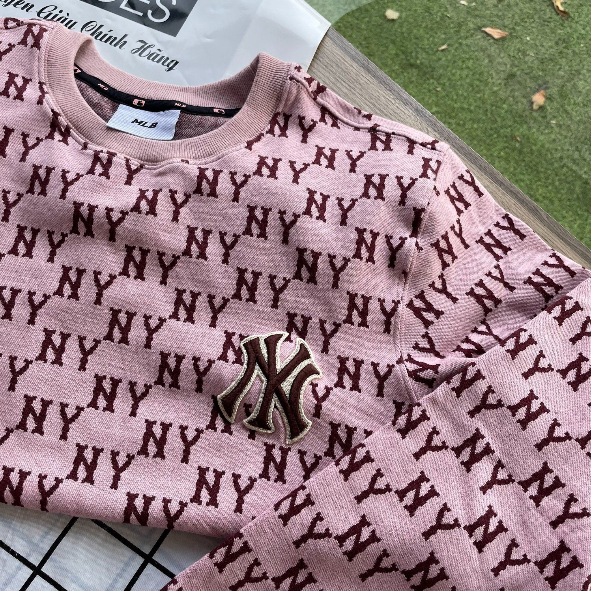 1795 - HÀNG CHÍNH HÃNG - ÁO SWEATER MLB DÍCH DẮC - HỒNG