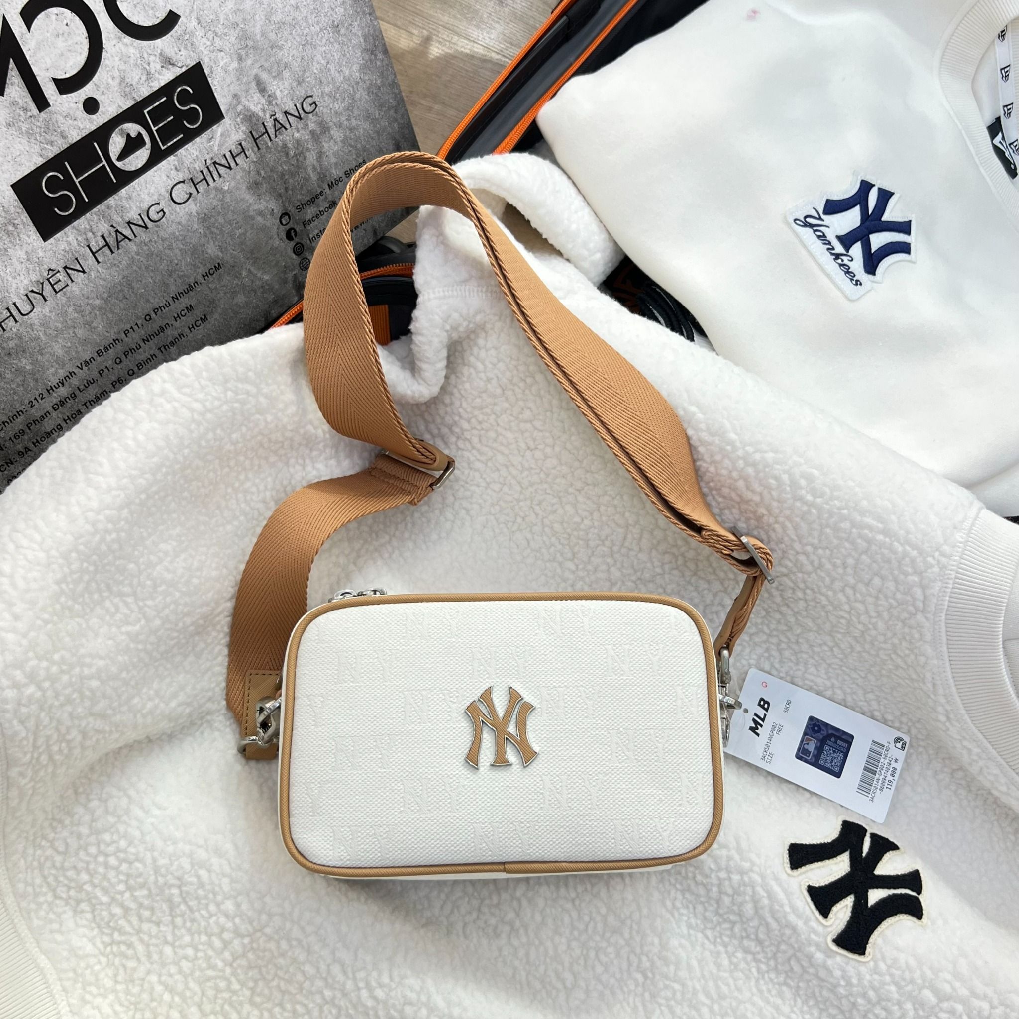 1992 - HÀNG CHÍNH HÃNG - Túi MLB Korea Monogram Jacquard Mini Cross Bag New York Yankees Cream - CODE: 3ACRS014N-50CRD