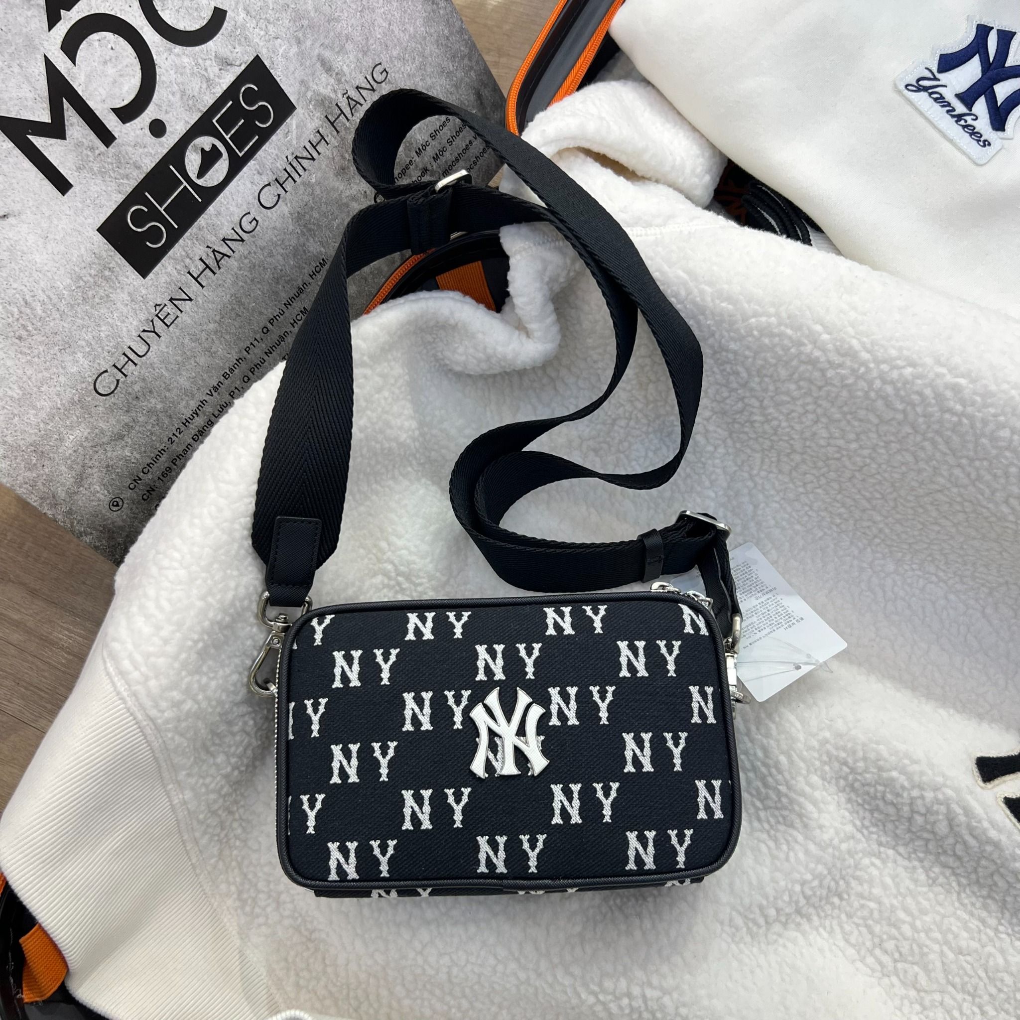 1993 - HÀNG CHÍNH HÃNG -Túi MLB Korea Monogram Jacquard Mini Cross Bag New York Yankees Black - CODE: 3ACRS014N-50BKS