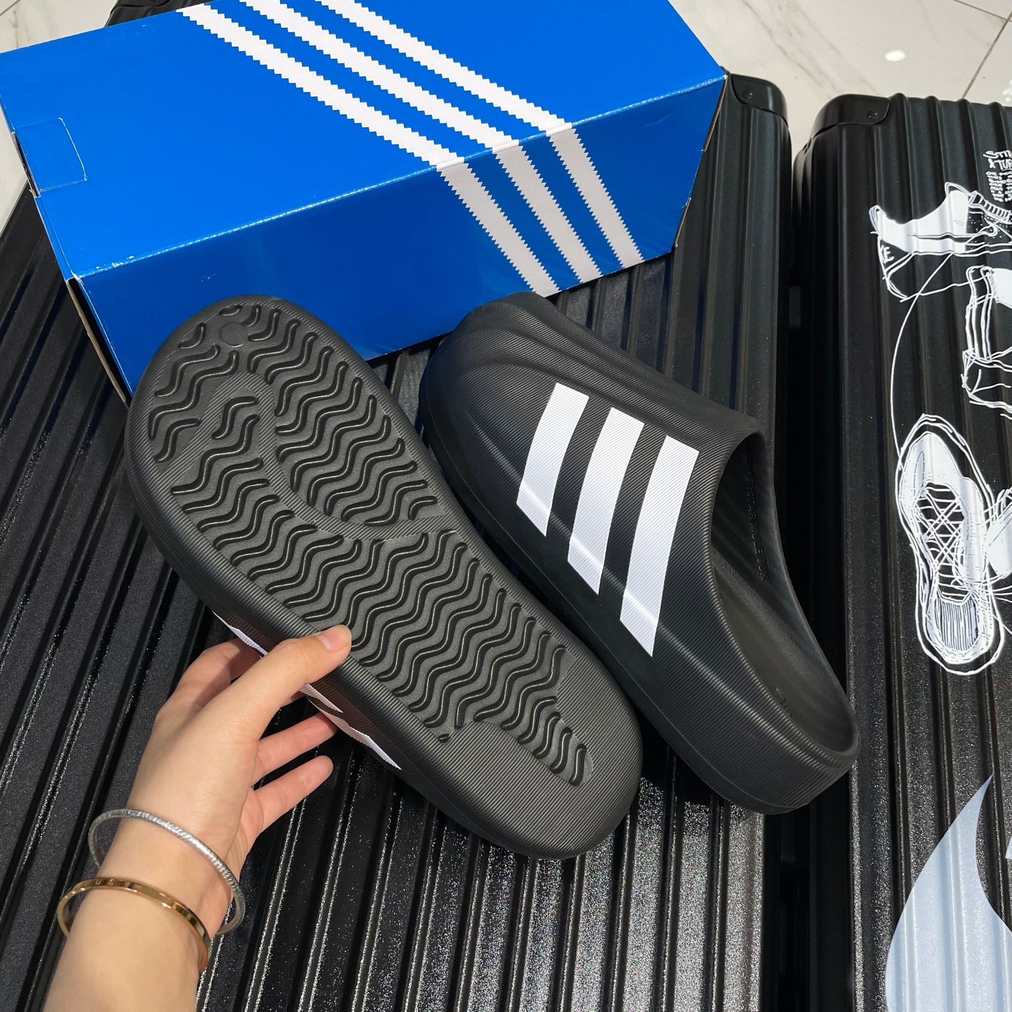  2015 - HÀNG CHÍNH HÃNG - Giày Adidas adiFOM Superstar Mule [ĐEN SỌC TRẮNG] - Code: IG8277 