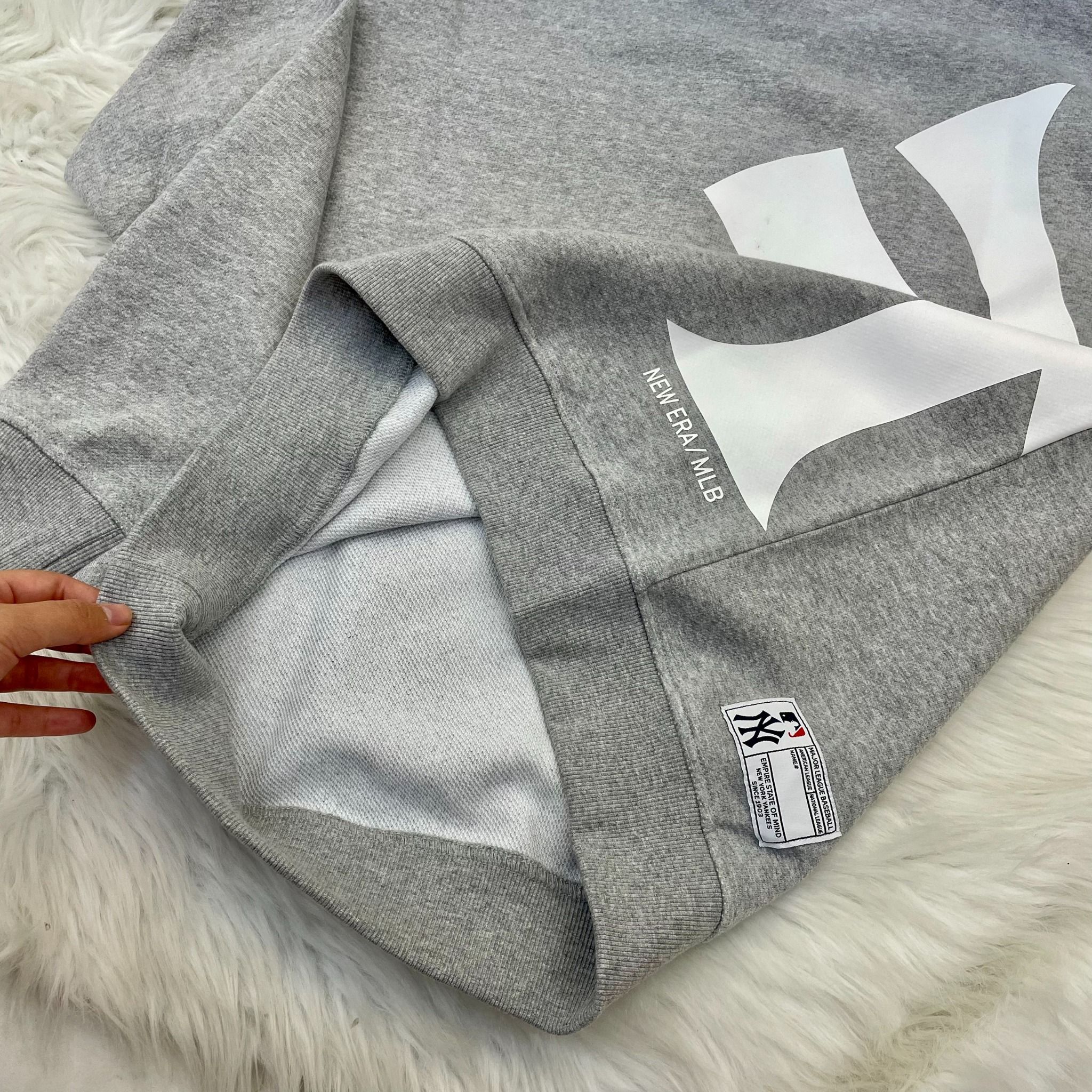 2019 - HÀNG CHÍNH HÃNG - ÁO SWEATER NEW ERA - NEW YORK YANKEES BIG LOGO