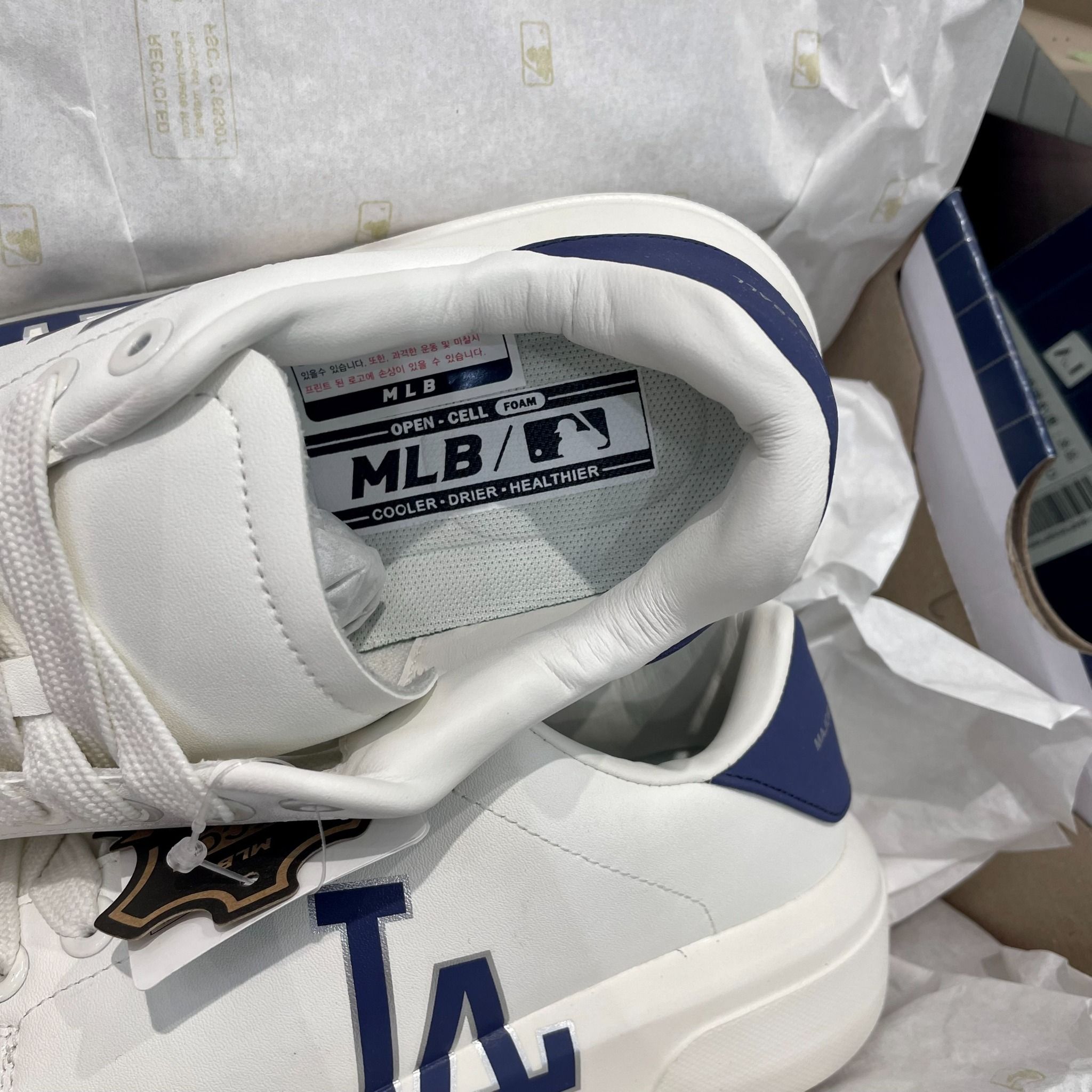 2033 - HÀNG CHÍNH HÃNG - Giày MLB Chunky Classic LA Dodgers Indigo - TRẮNG XANH - CODE: 3ASXXA11N-07INS