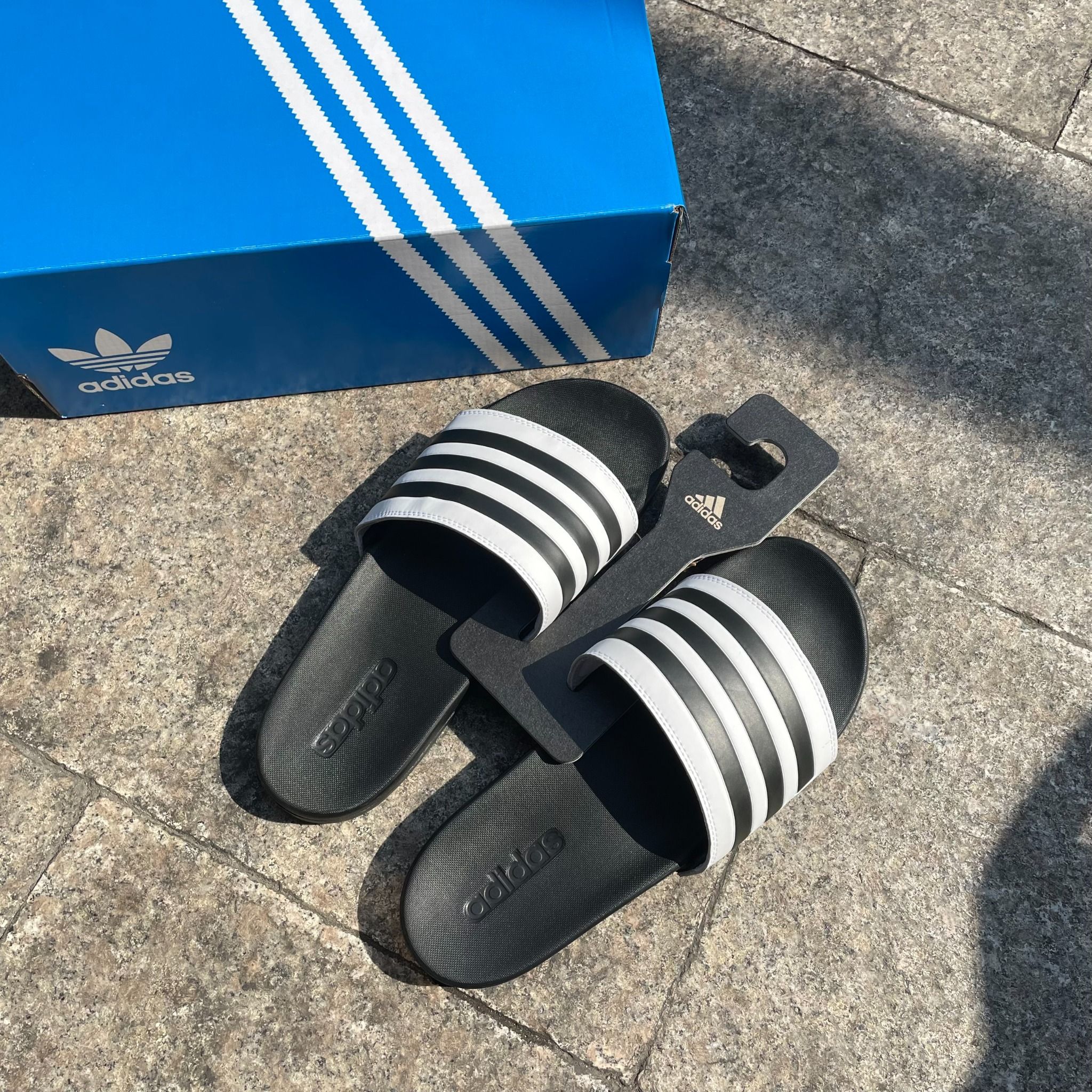  2057 - HÀNG CHÍNH HÃNG - DÉP ADIDAS CLOUDFOAM COMFORT - TRẮNG SỌC ĐEN 