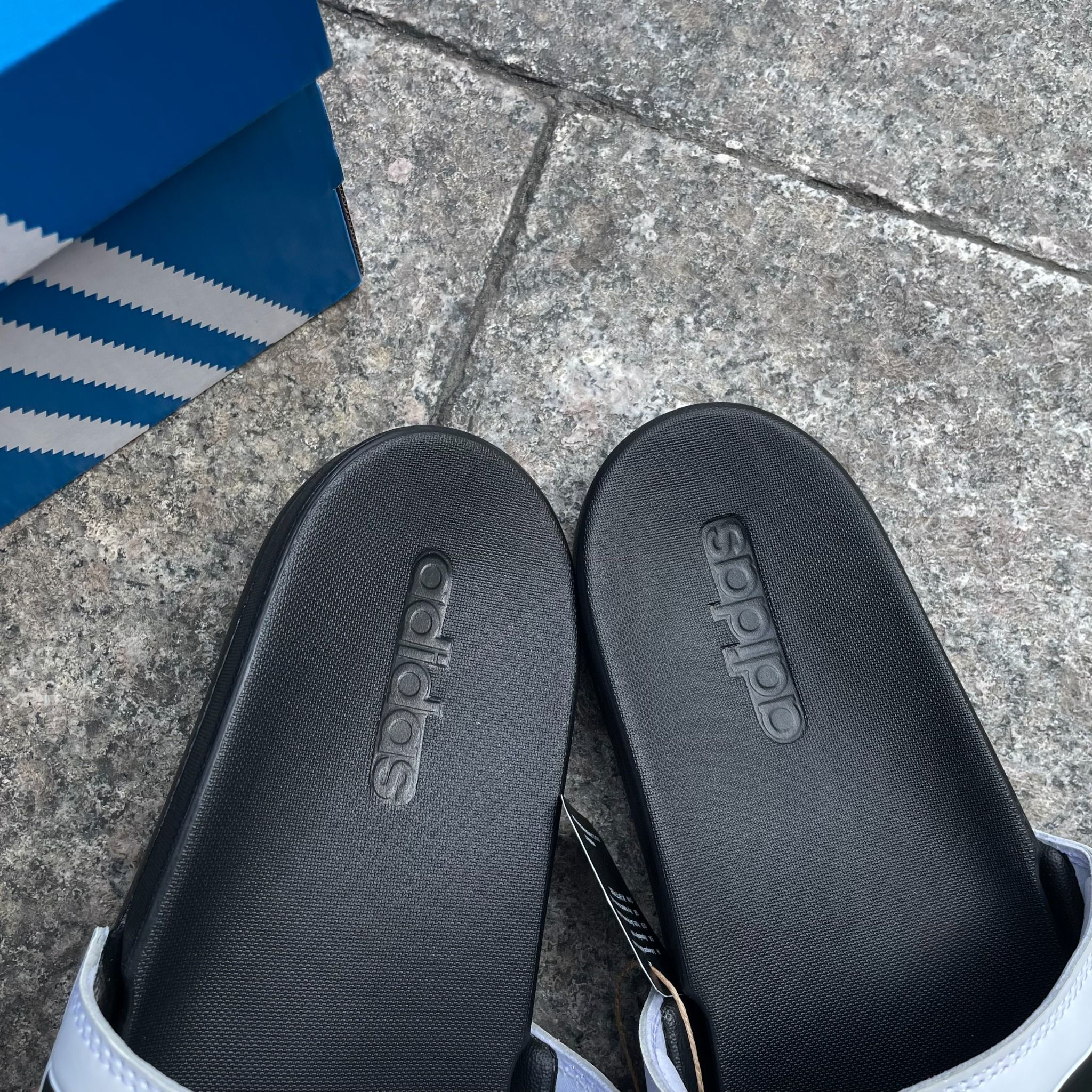 2057 - HÀNG CHÍNH HÃNG - DÉP ADIDAS CLOUDFOAM COMFORT - TRẮNG SỌC ĐEN