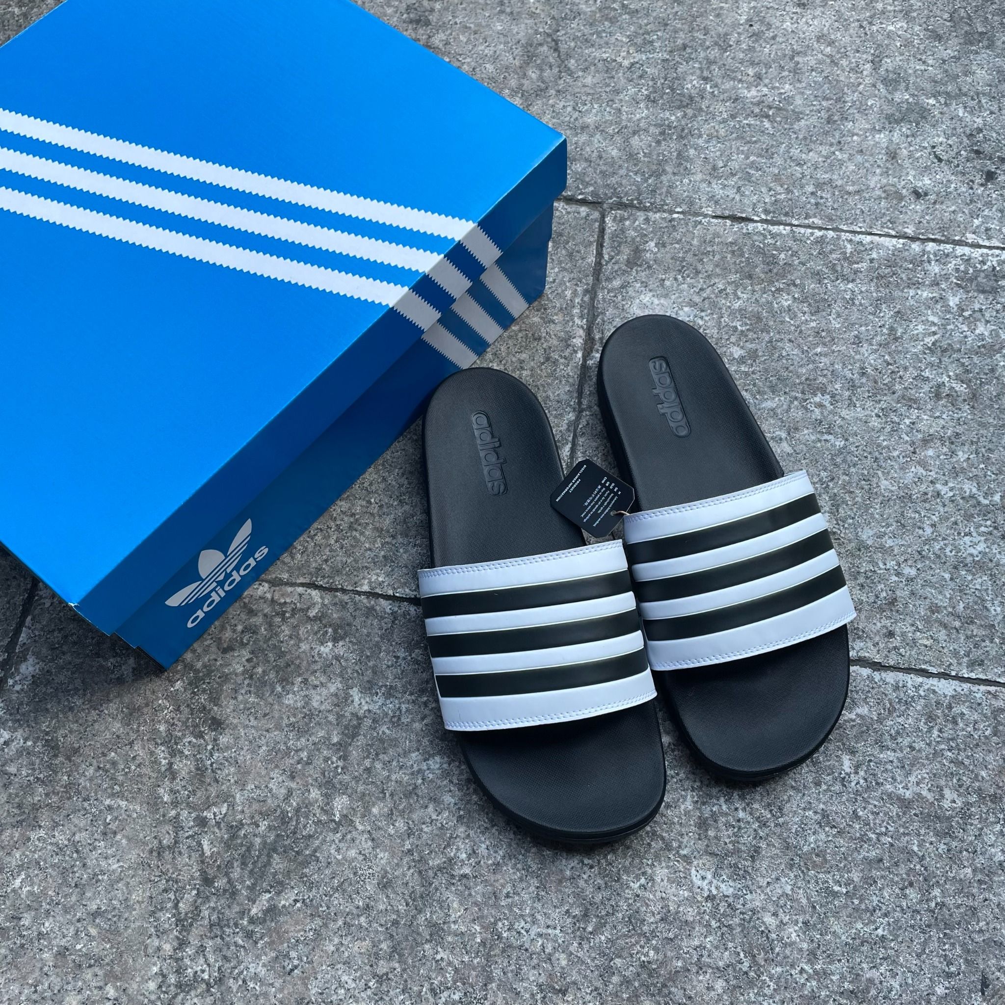  2057 - HÀNG CHÍNH HÃNG - DÉP ADIDAS CLOUDFOAM COMFORT - TRẮNG SỌC ĐEN 