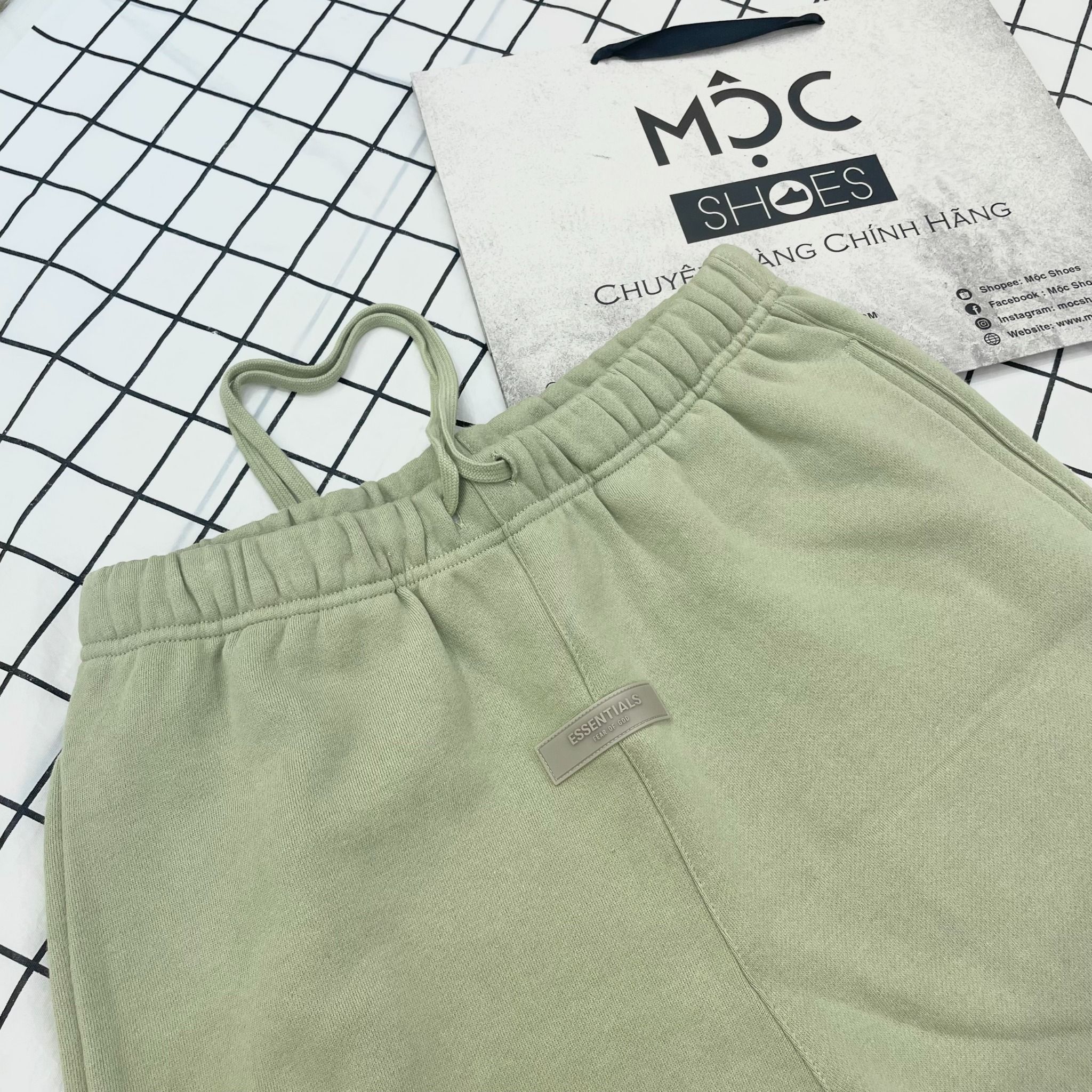 2061 - HÀNG CHÍNH HÃNG - QUẦN ĐÙI SHORT FEAR OF GOD ESSENTIAL SS22 MÀU XANH BƠ - *SEAFOAM*