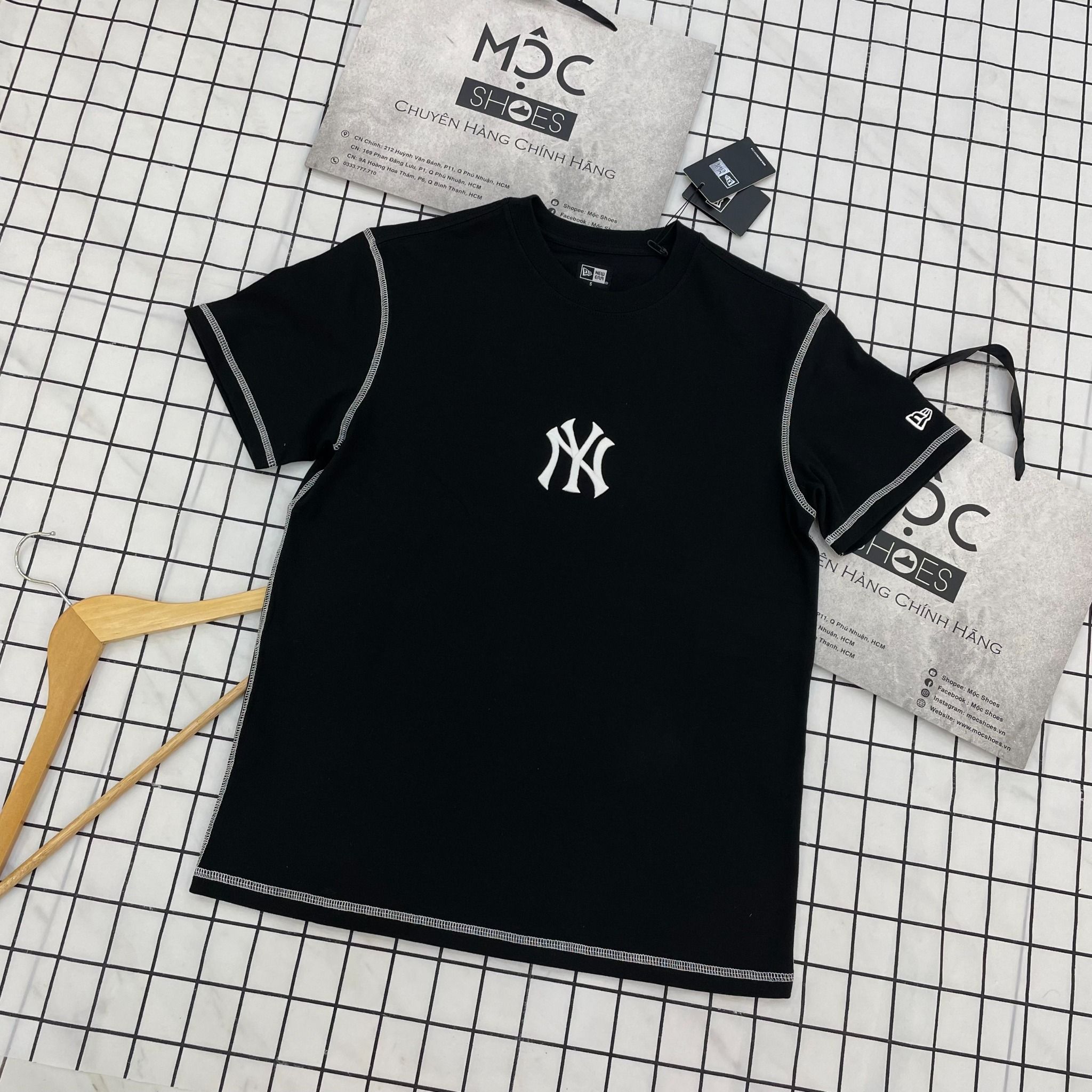  2073 - HÀNG CHÍNH HÃNG - ÁO THUN NEW ERA  - WORLD SERIES - VIỀN TRẮNG  *ĐEN* - CODE: 60435451 