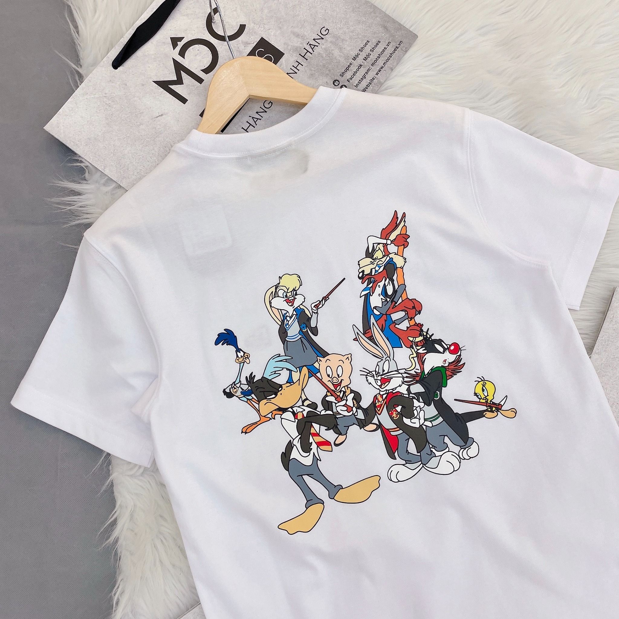  2092 - HÀNG CHÍNH HÃNG - ÁO THUN NEW ERA - Looney Tunes X Harry Potter 'Trắng