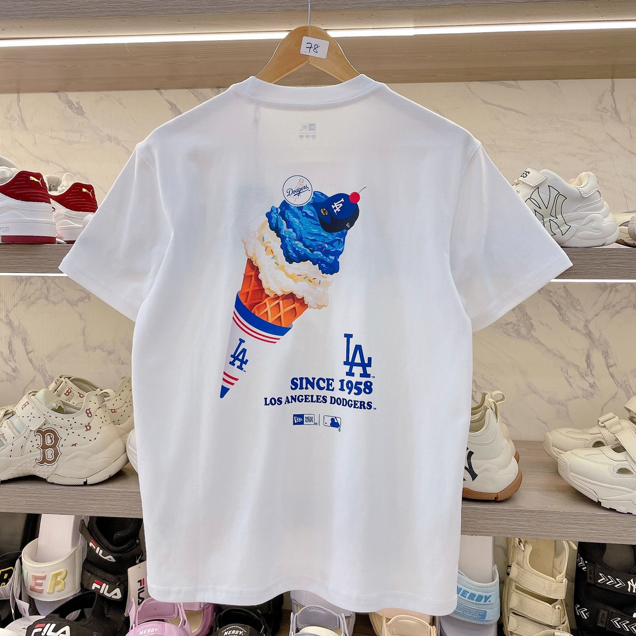 2076 - HÀNG CHÍNH HÃNG - ÁO THUN NEW ERA - LA HOME CHEERING - WHITE - CODE: 14179168