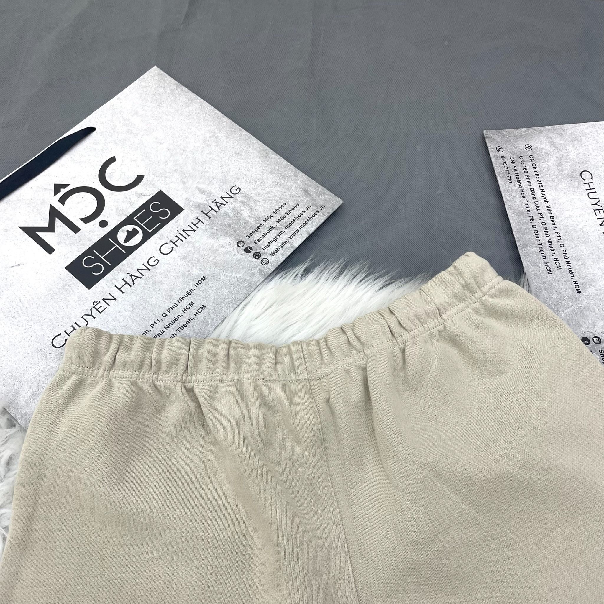 2065 - HÀNG CHÍNH HÃNG - QUẦN ĐÙI SHORT FEAR OF GOD ESSENTIAL SS23 - *SILVER CLOUD*